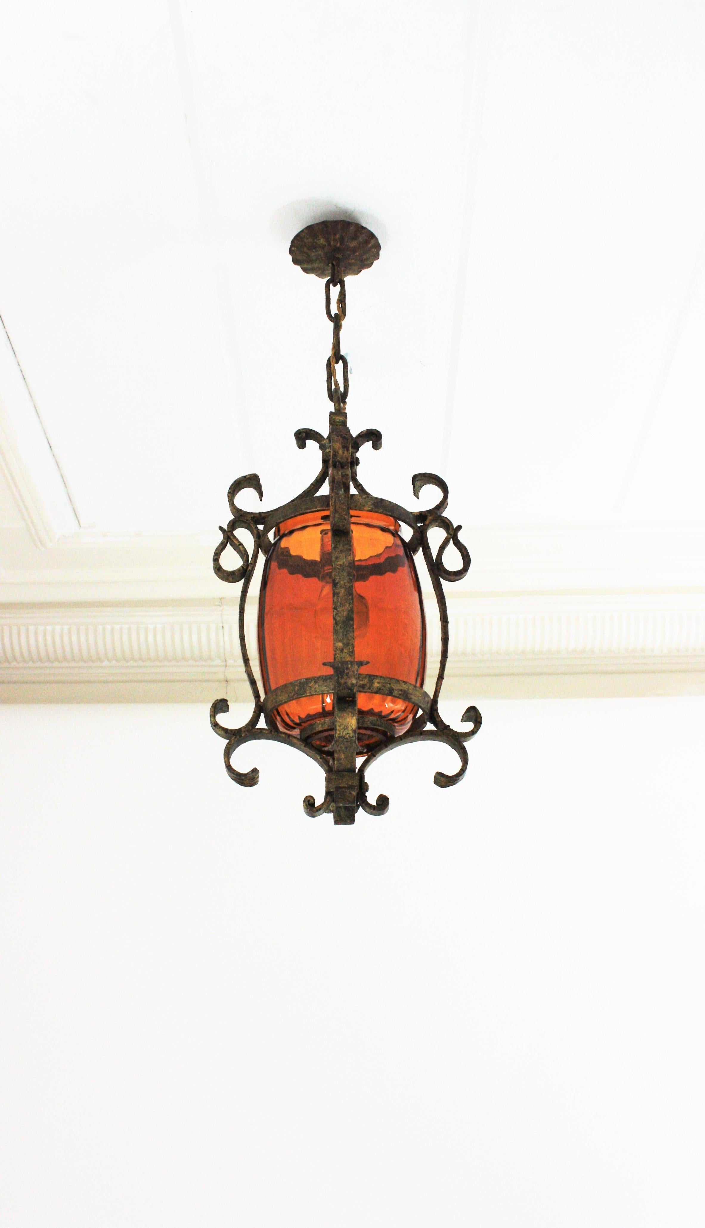 Spanish Wrought Lantern or Pendant Lamp, Gilt Iron and Amber Glass, 1940s For Sale 1