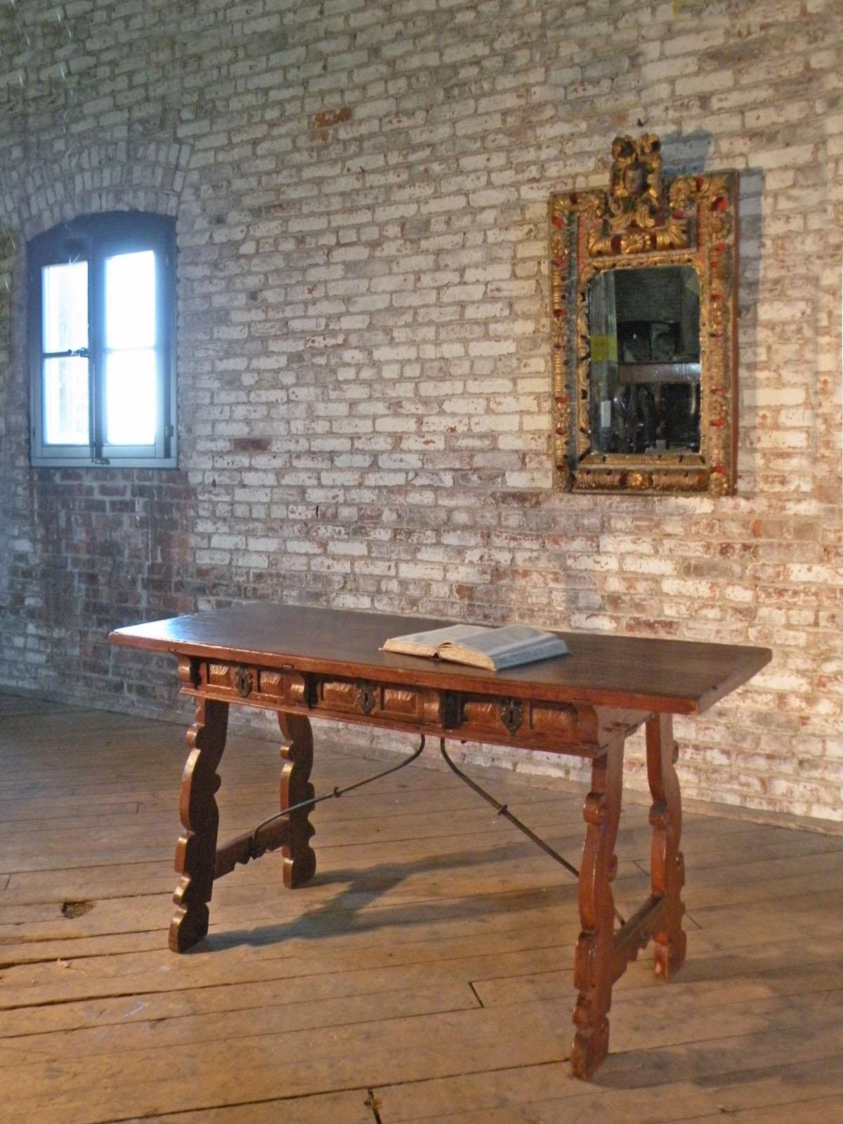 Mesa de escritorio o consola española, barroca tardía, siglo XVIII en Bueno estado para la venta en Troy, NY