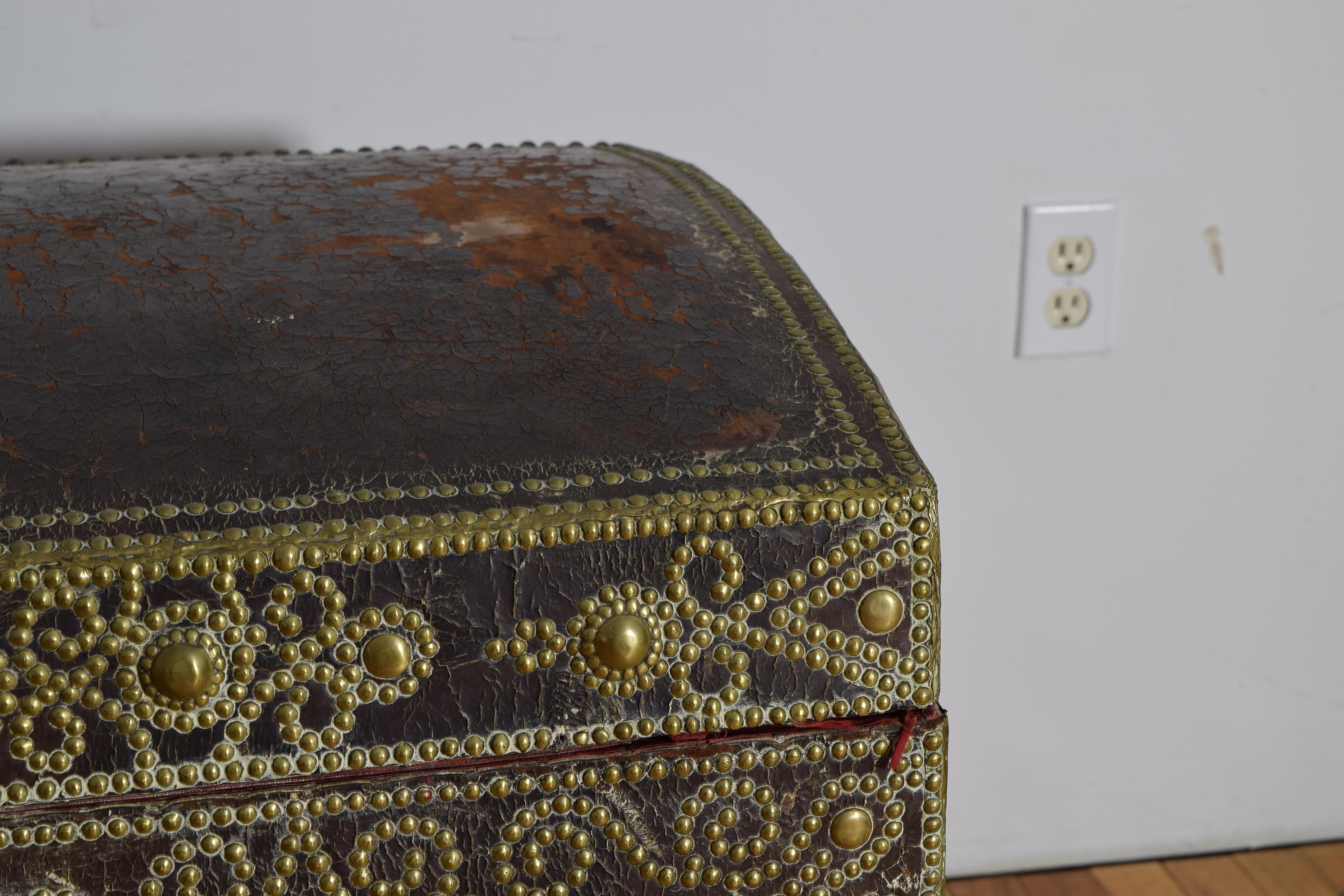 Spanish Late Baroque Leather, Brass, & Wrought Iron Trunk, ca. 1700 For Sale 3