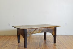 Table basse espagnole de style baroque tardif en noyer et pin, vers 1700
