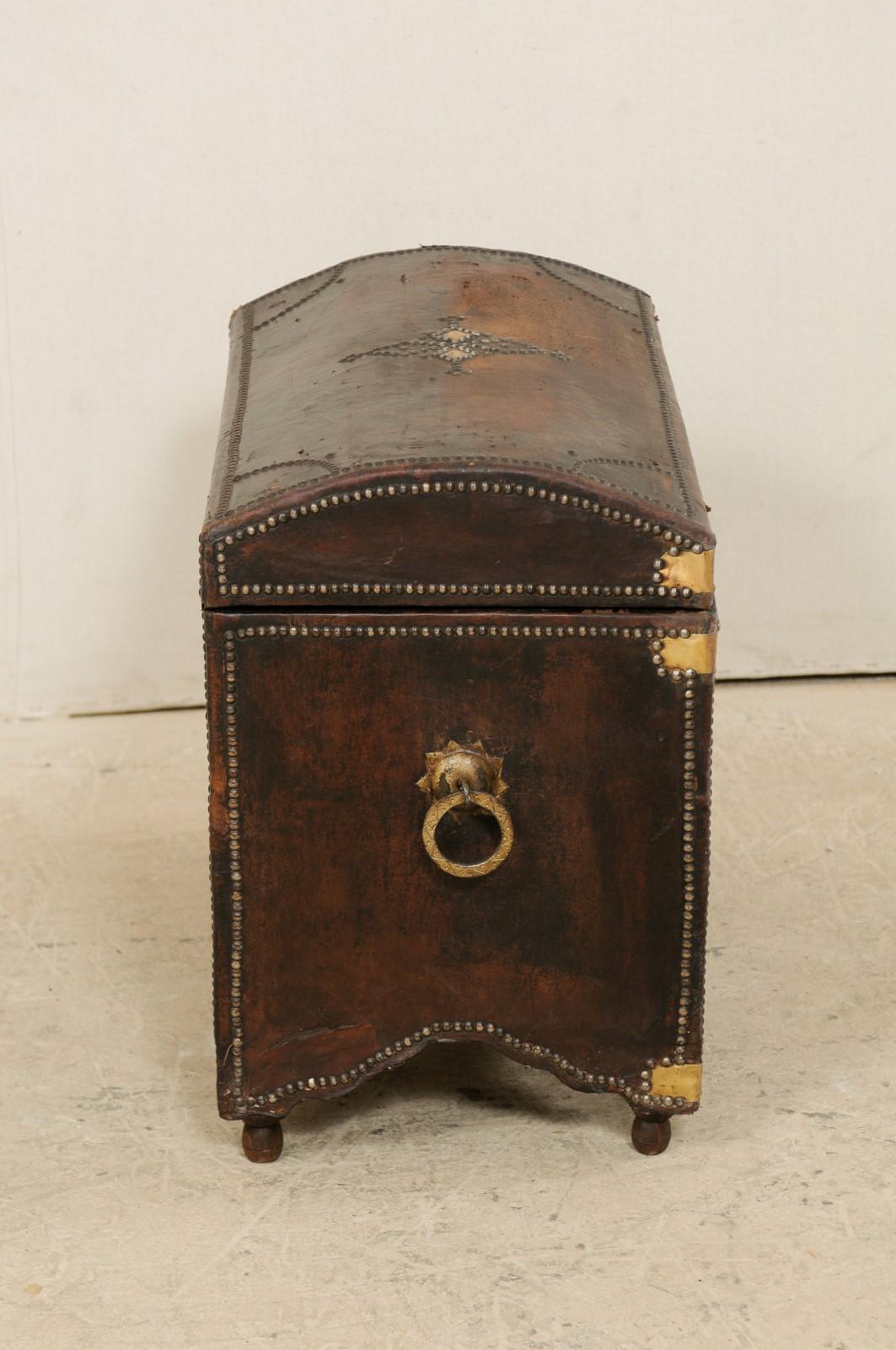 Spanish Leather-Wrapped Domed Coffer with Brass Accents from the 19th Century  For Sale 4