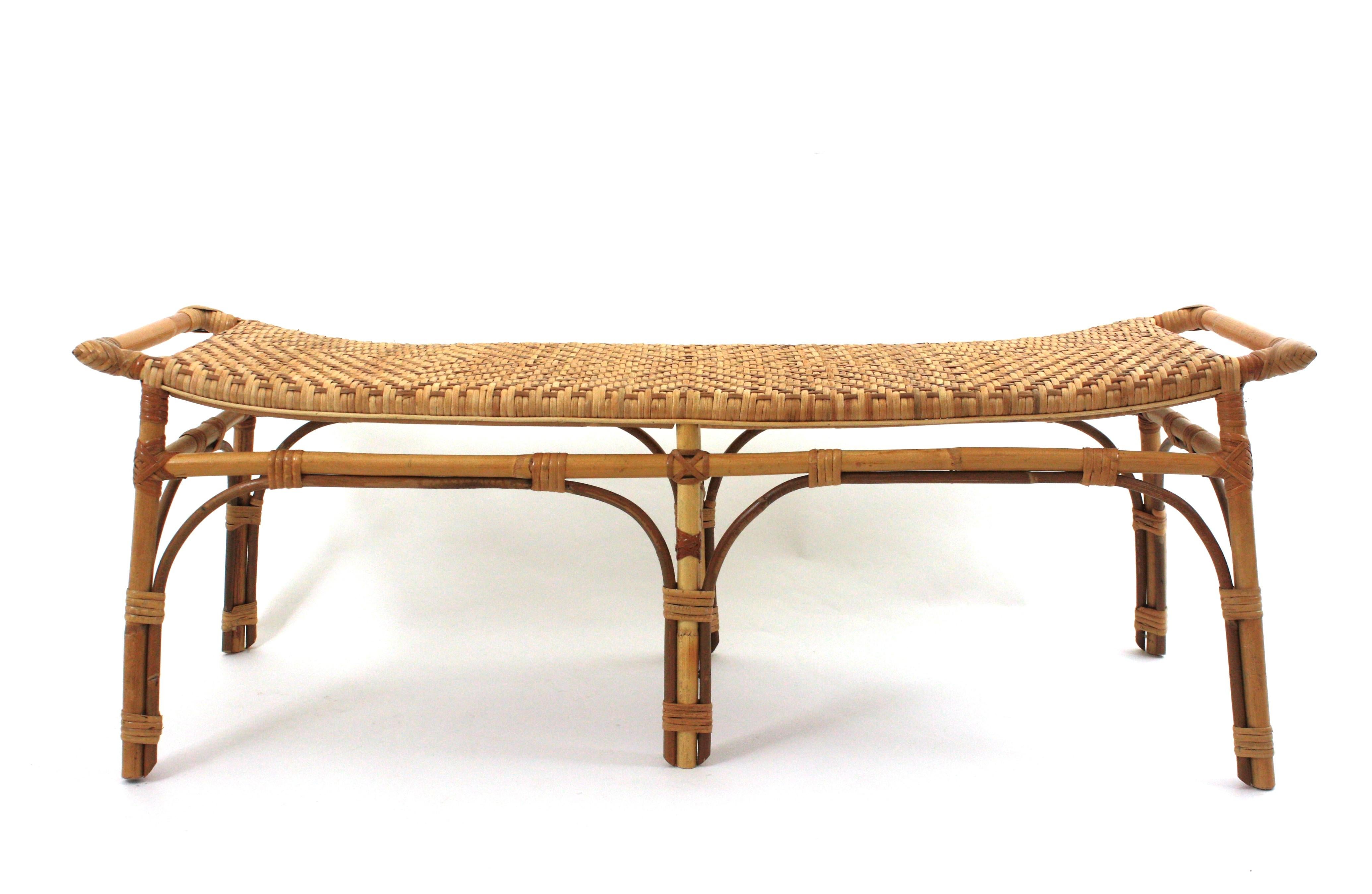 Spanish Long Bench or Coffee Table in Rattan and Woven Cane en vente 2