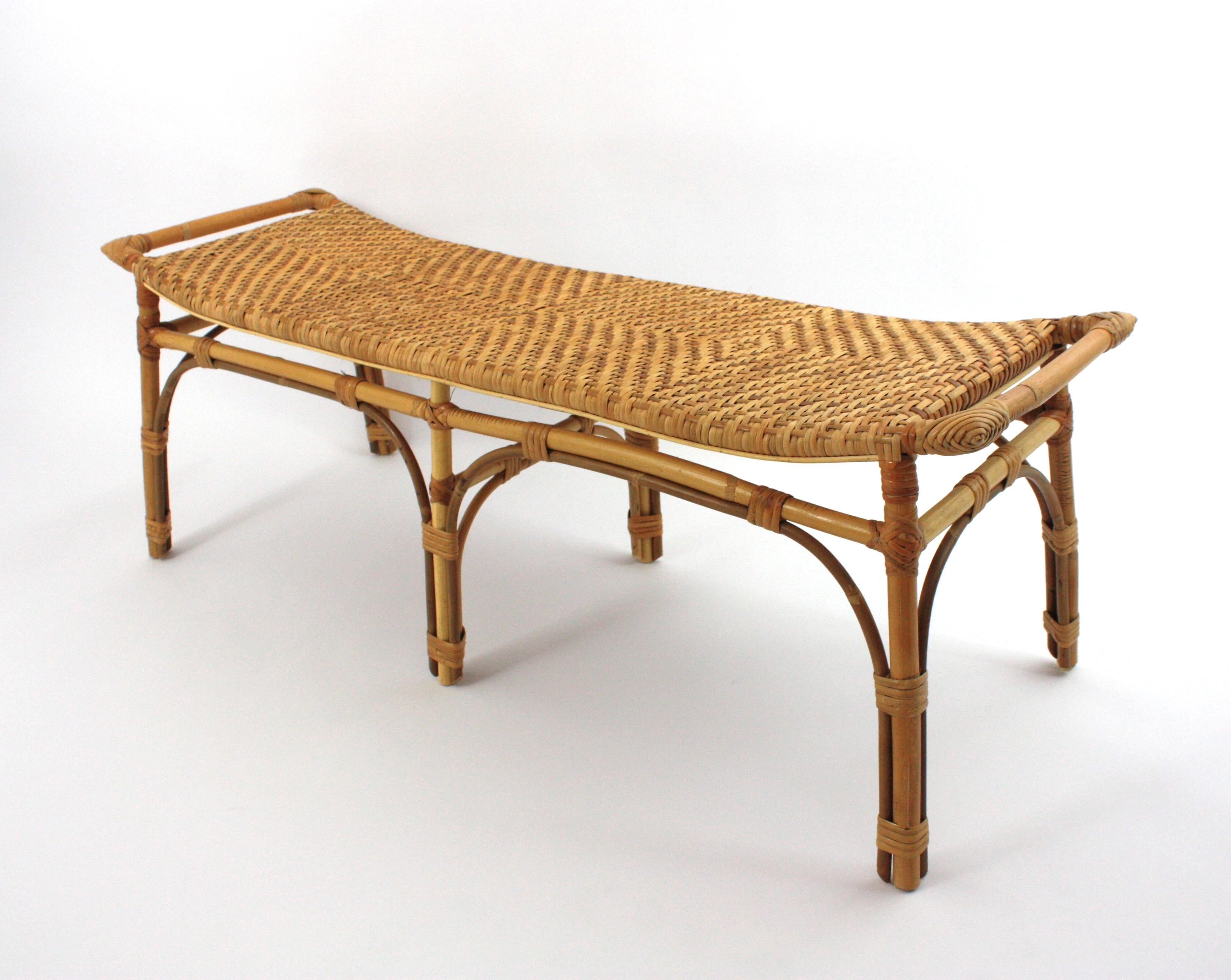 Spanish Long Bench or Coffee Table in Rattan and Woven Cane en vente 7