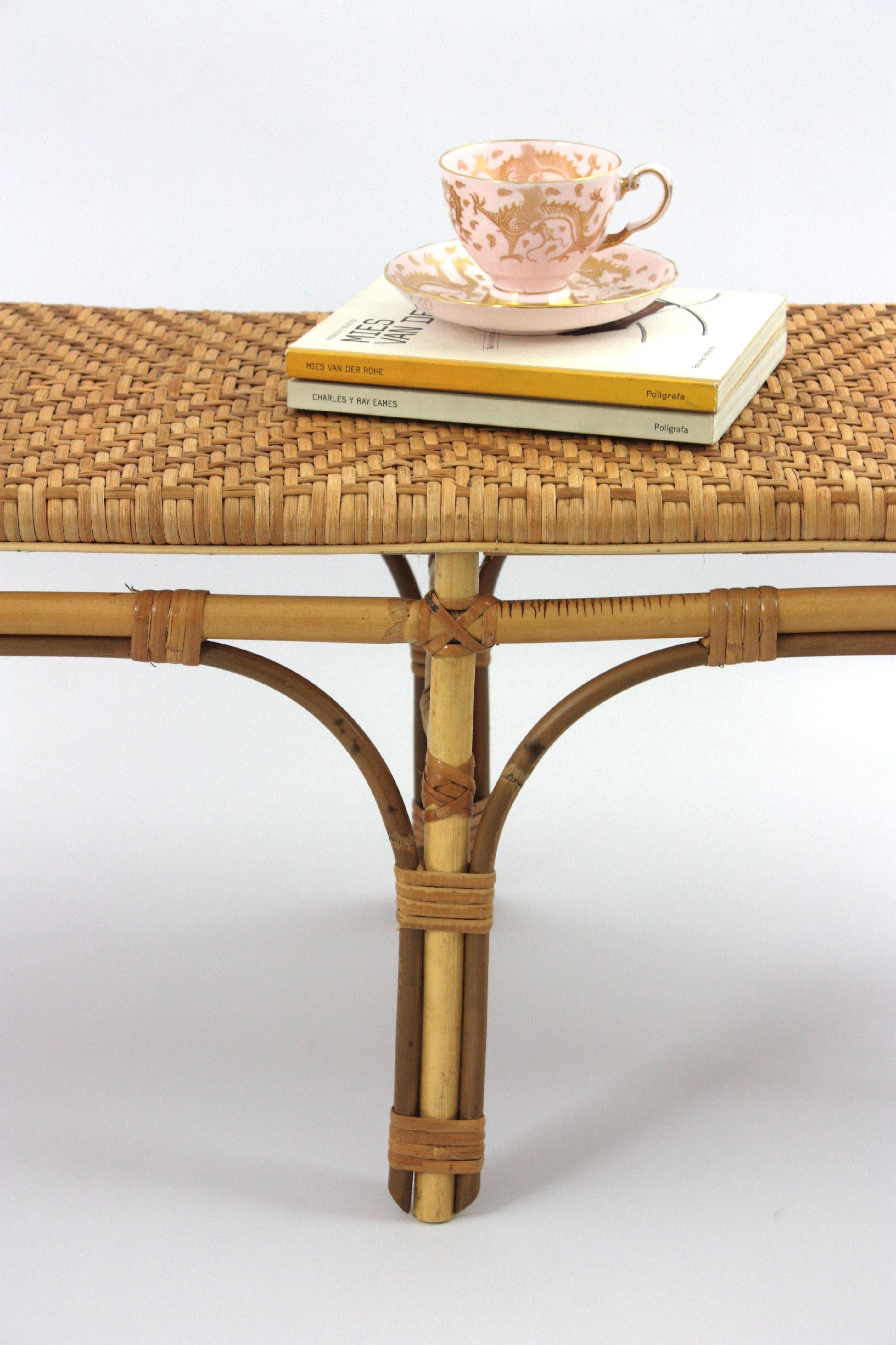 Spanish Long Bench or Coffee Table in Rattan and Woven Cane en vente 9