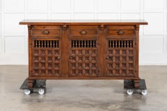 Credenza brutalista spagnola in mogano della metà del XX secolo