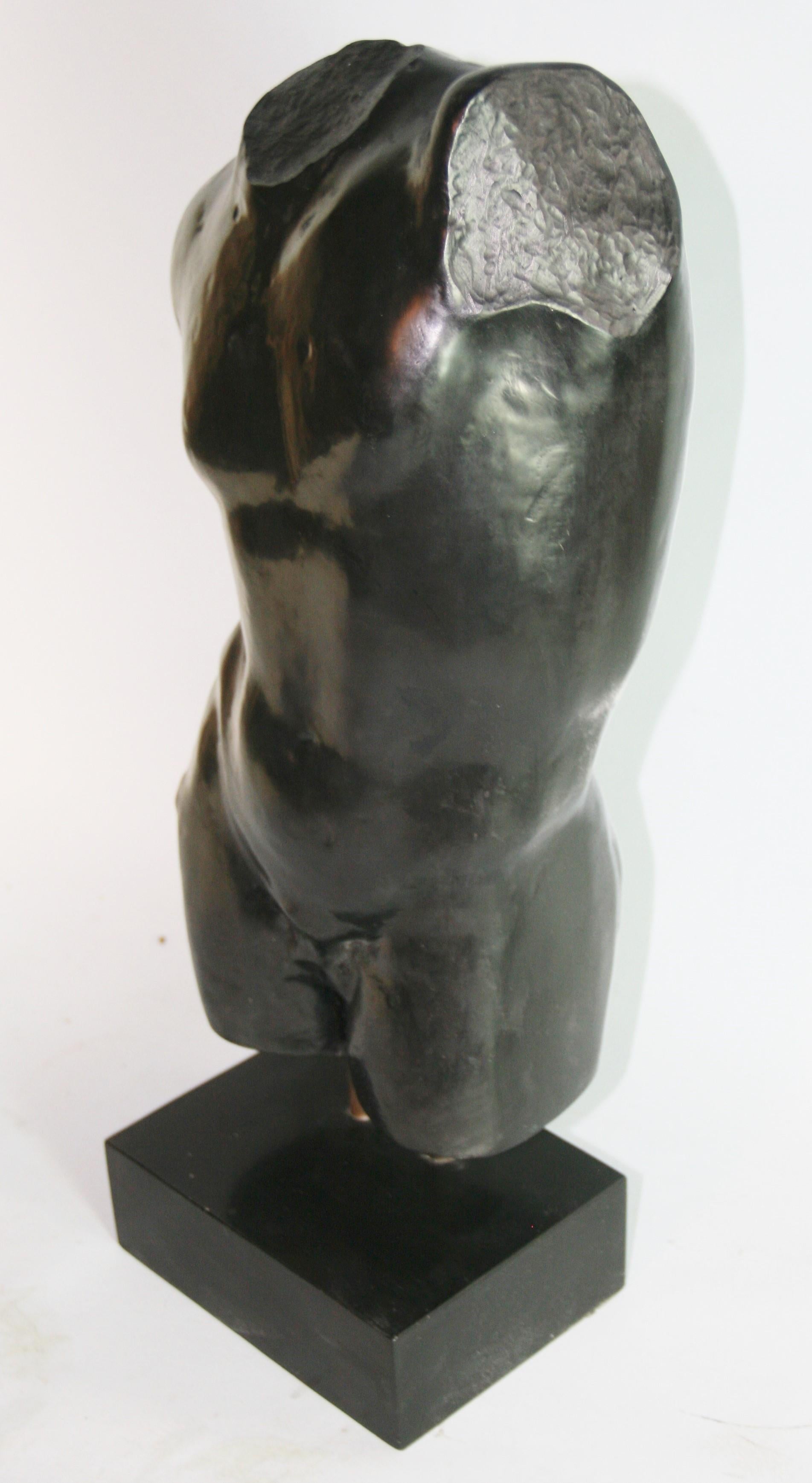 Escultura española de torso masculino en venta 1