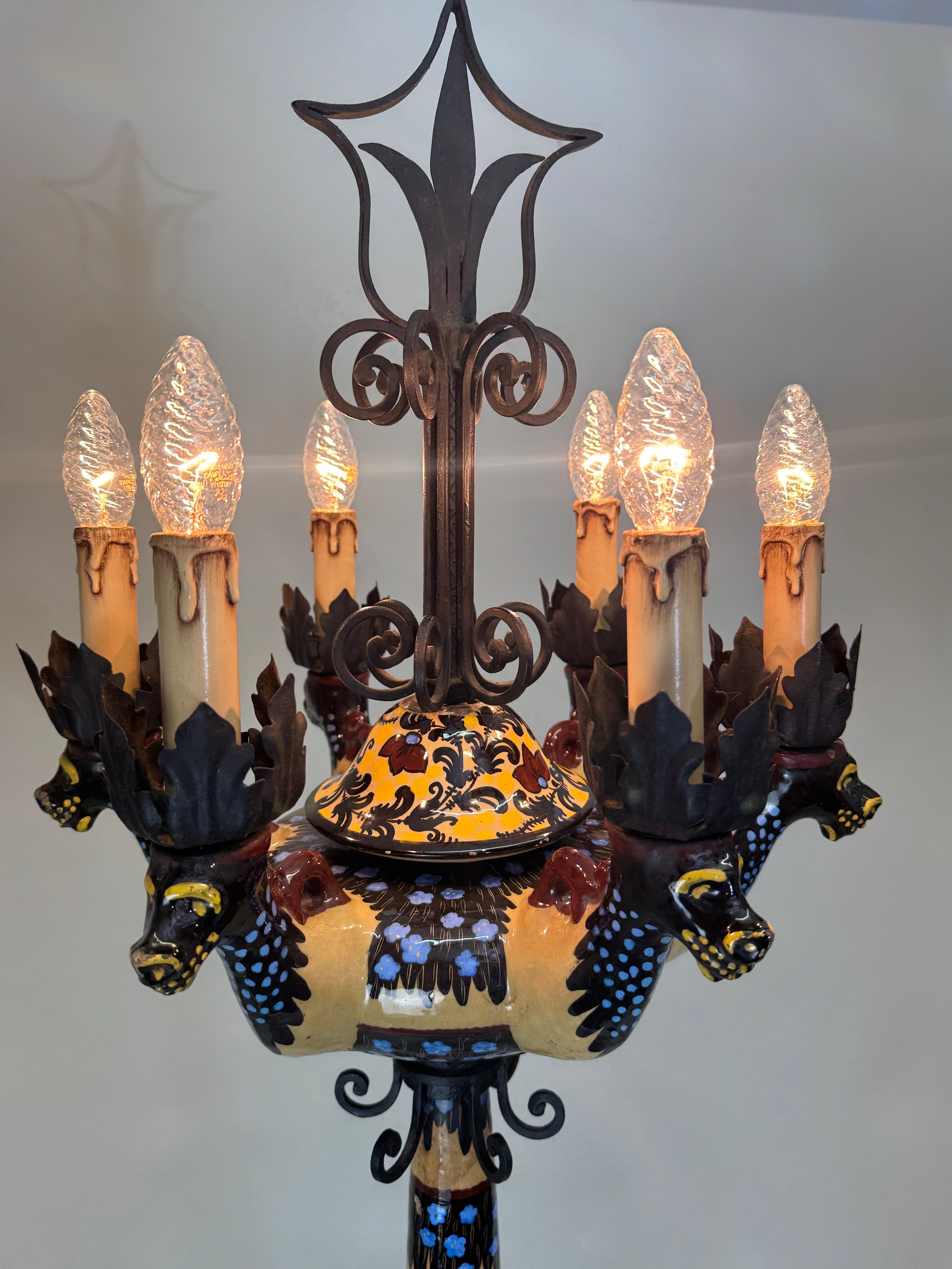 Lámpara de pie española de manises de mayólica y hierro forjado del Renacimiento Gótico, 1900 en venta 5