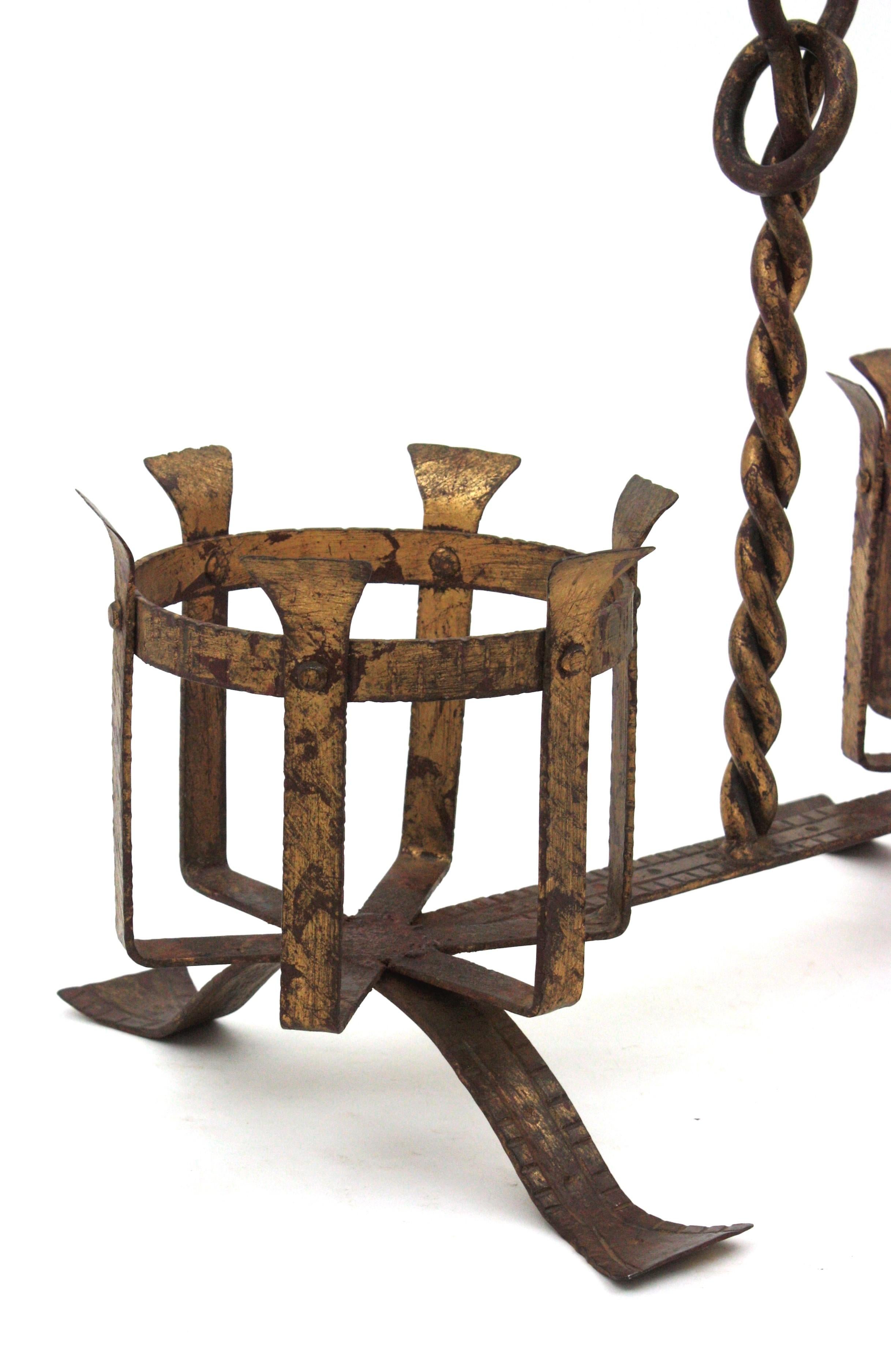 Spanish Medieval Double Planter Jardinière in Gilt Wrought Iron For Sale 7