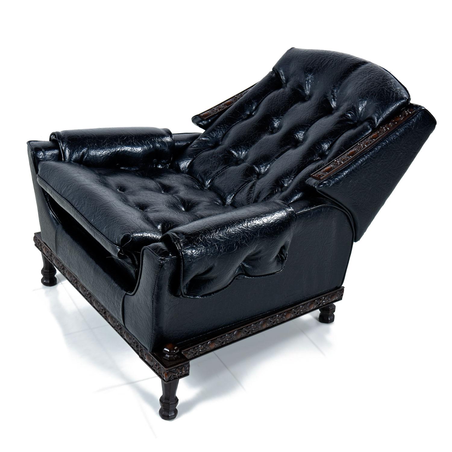 Spanish Meditteranean Style Black Tufted Vinyl Recliner Lounge Chair and Ottoman (amerikanisch)