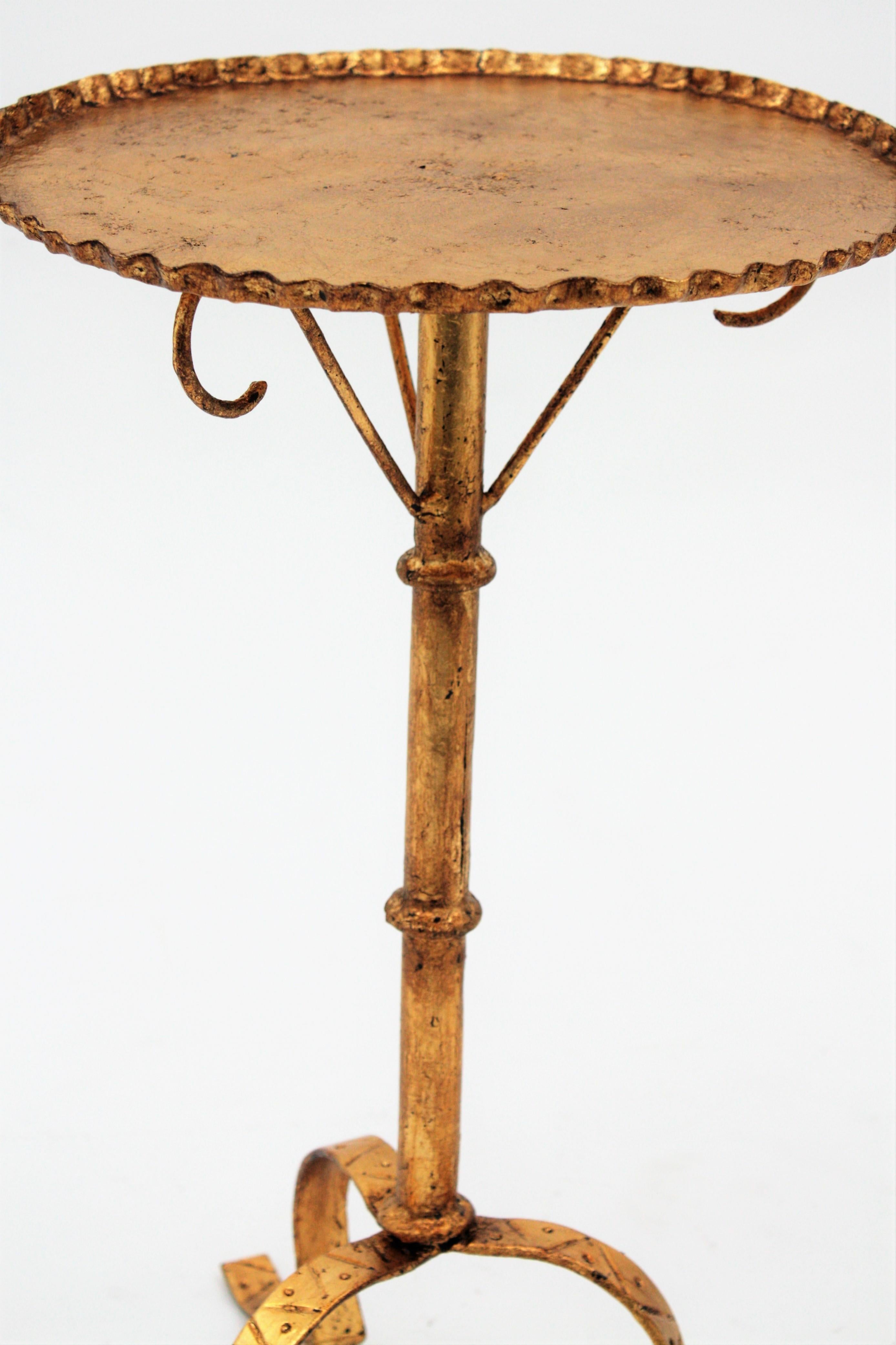 Spanish Mid-Century Modern Gold Leaf Gilt Iron Drinks Table, Side Table or Stand 6