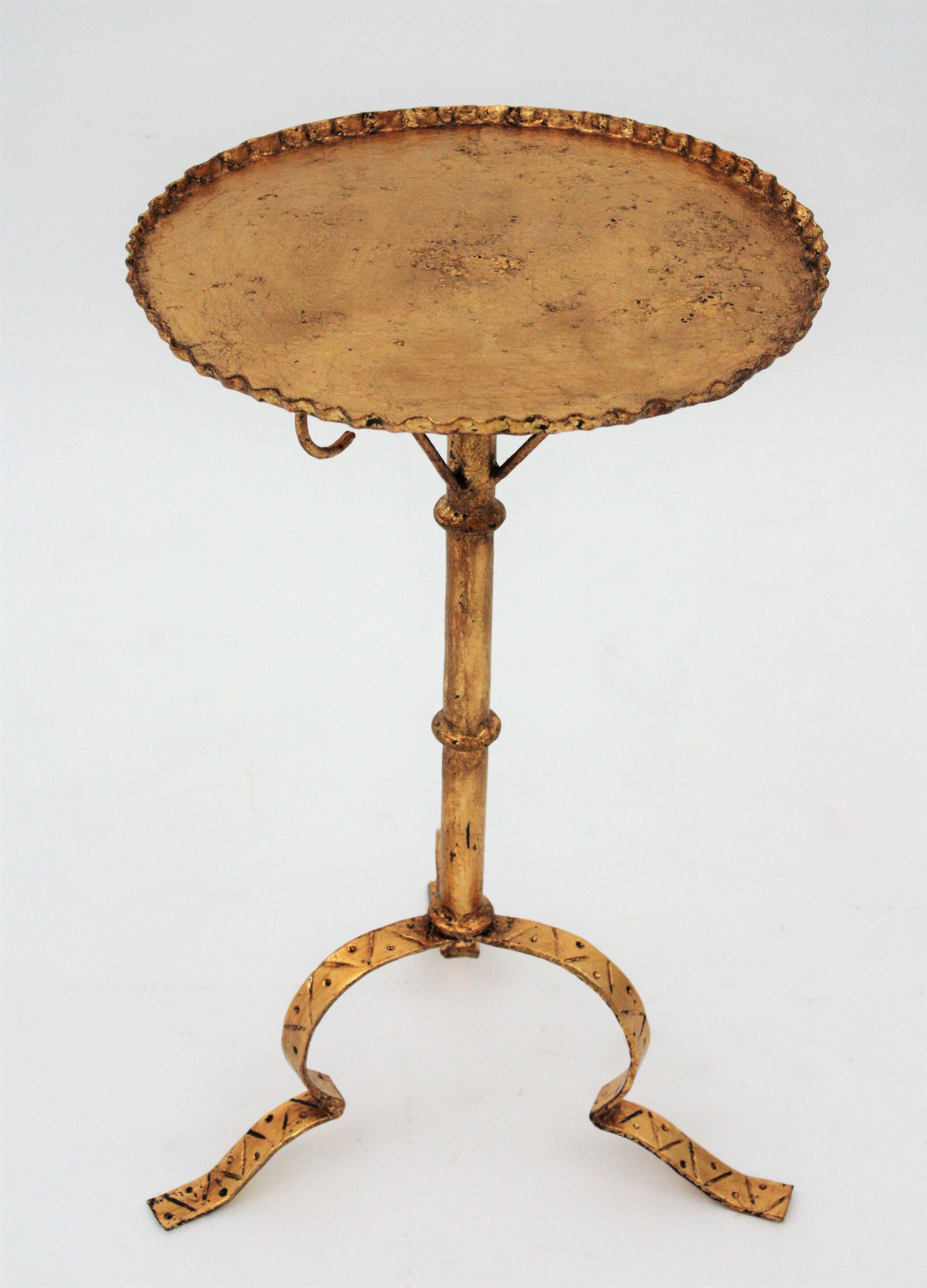 Spanish Mid-Century Modern Gold Leaf Gilt Iron Drinks Table, Side Table or Stand 7
