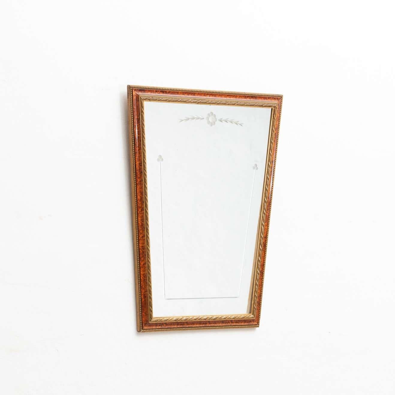 Spanish Mid-Century Modern Handcrafted Wood Mirror, circa 1950 In Good Condition For Sale In Barcelona, Barcelona