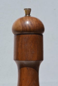 Spanish Mid-Century Olive Wood Pepper Mill with Brass Finial, 1950s