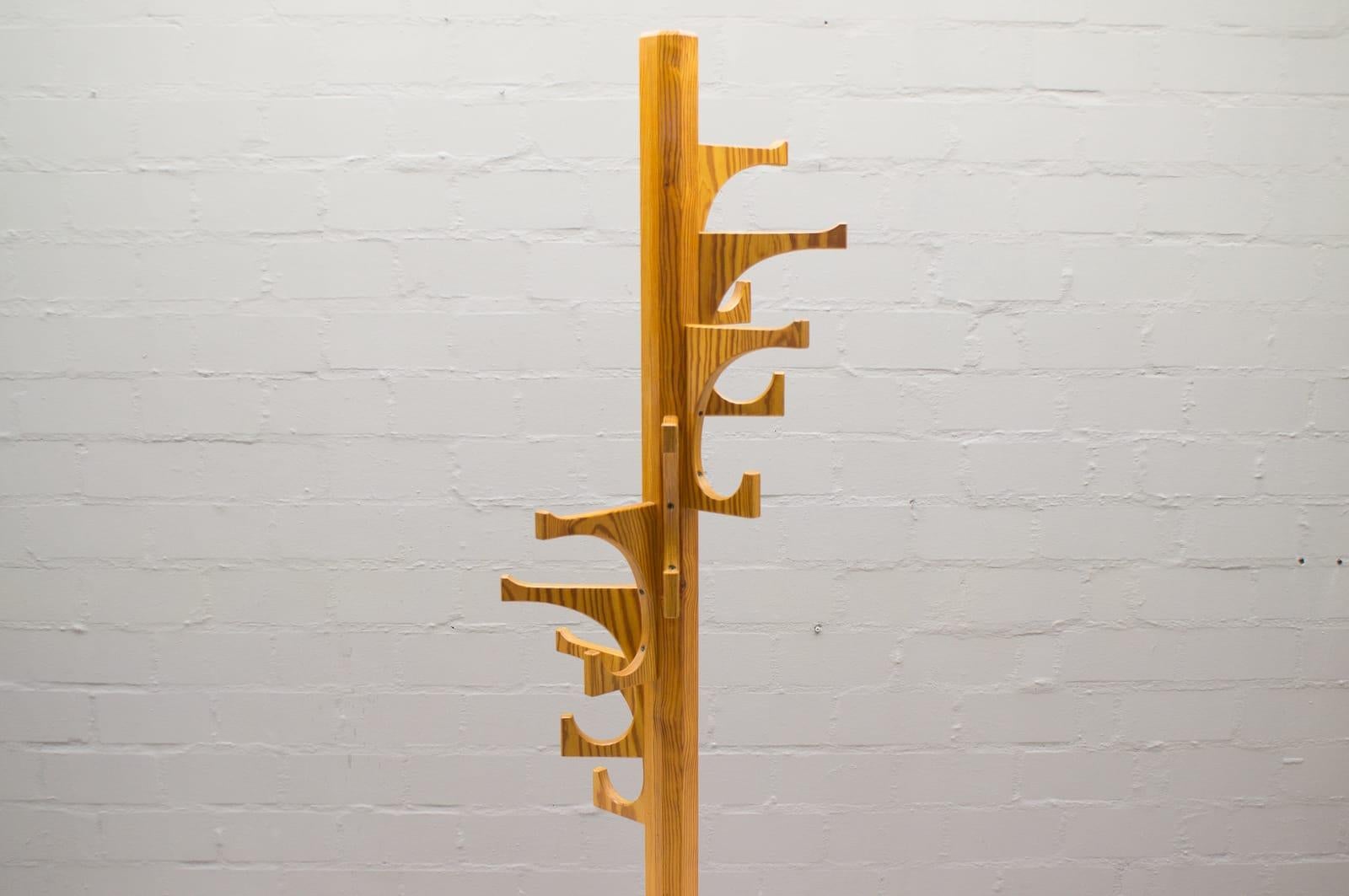 This pine coat stand dates to the 1970s.
 