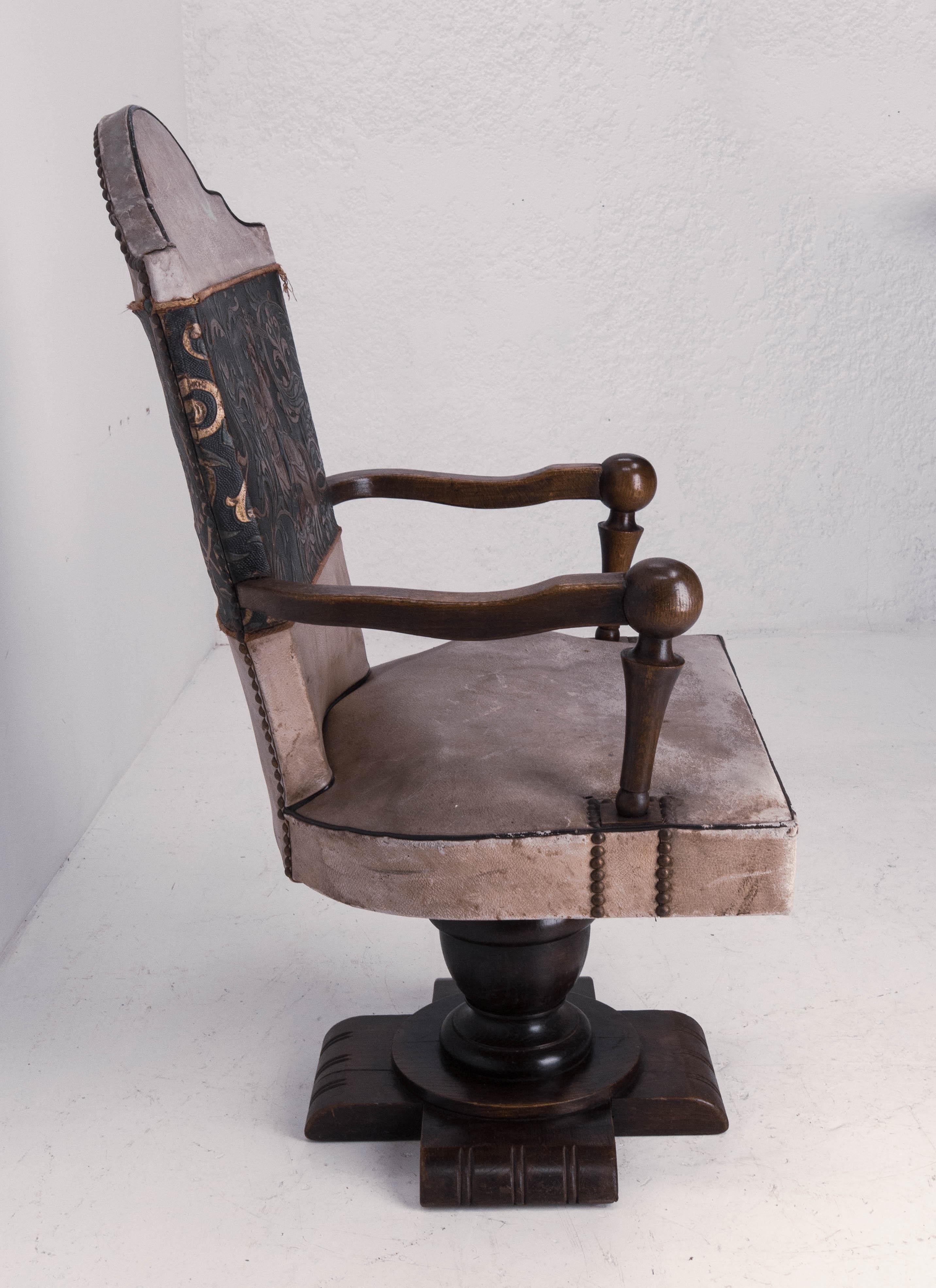 20th Century Spanish Mid-Century Swivel Armchair Desk Chair circa 1940 For Sale