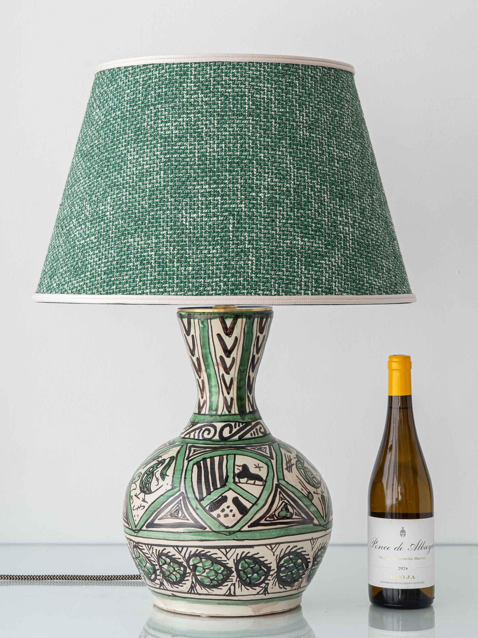 Espagnol Lampe de table espagnole du milieu du siècle en céramique verte de Teruel - Mudéjar Revival en vente