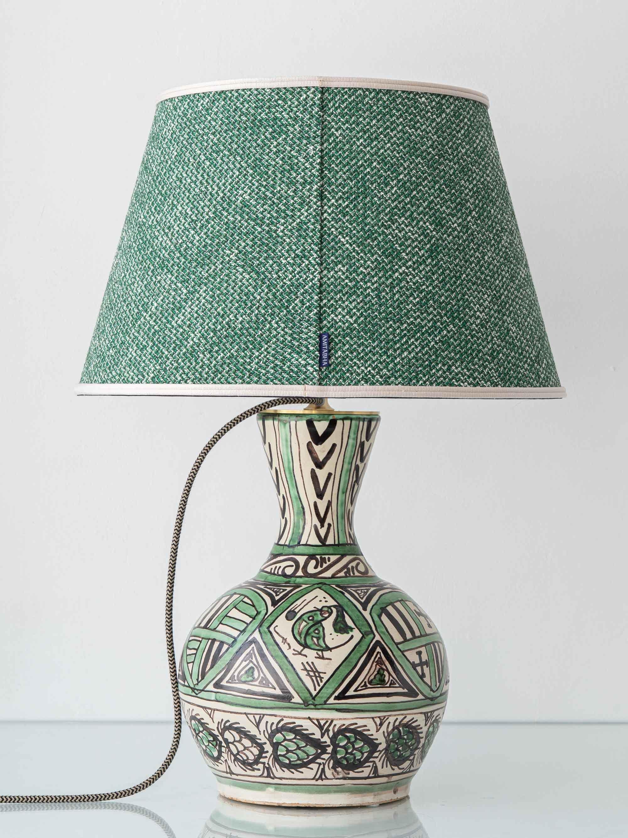 Laiton Lampe de table espagnole du milieu du siècle en céramique verte de Teruel - Mudéjar Revival en vente