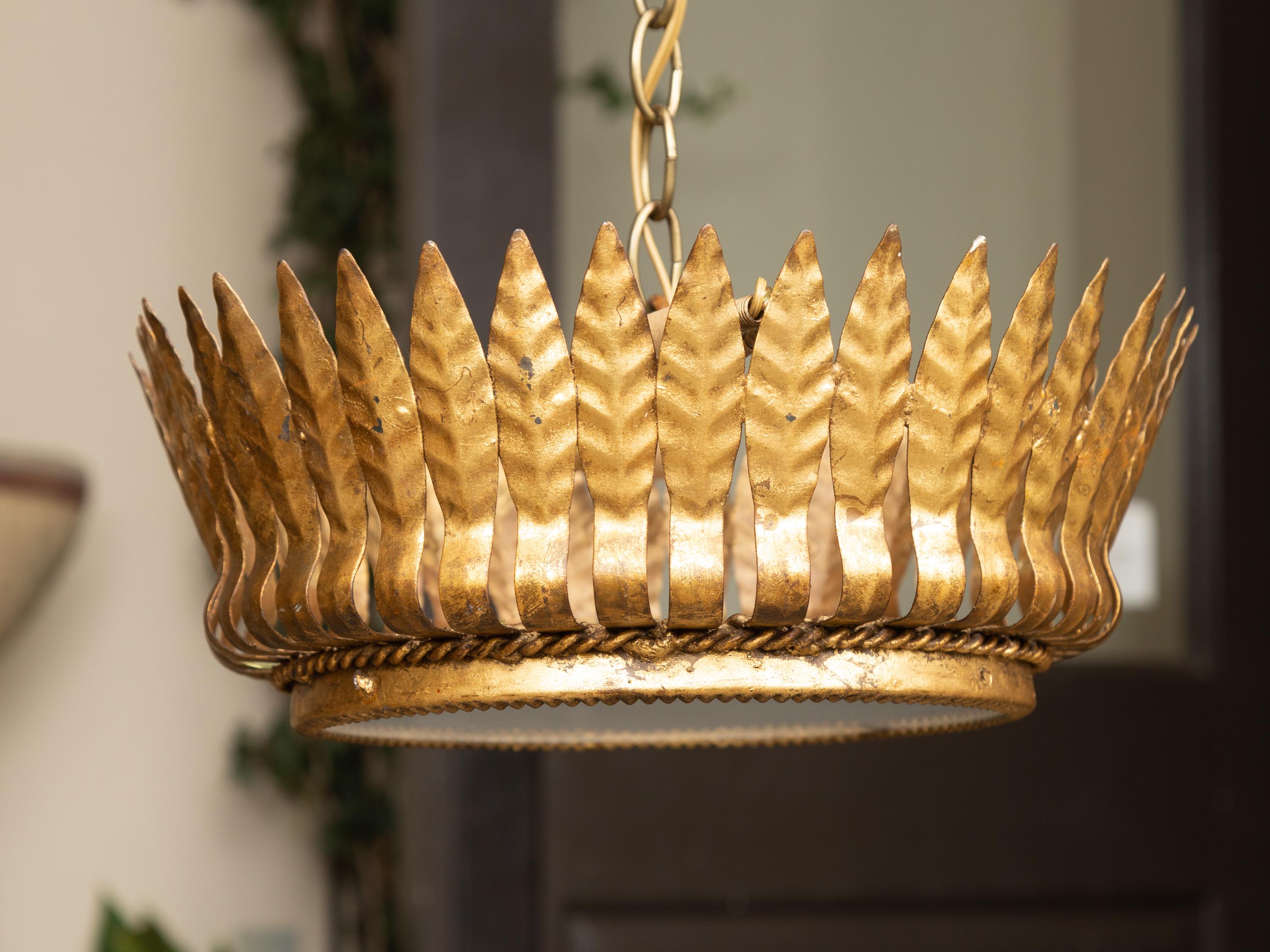 Spanish Midcentury Gilt Metal Chandelier with Frosted Glass and Leaf Motifs 11