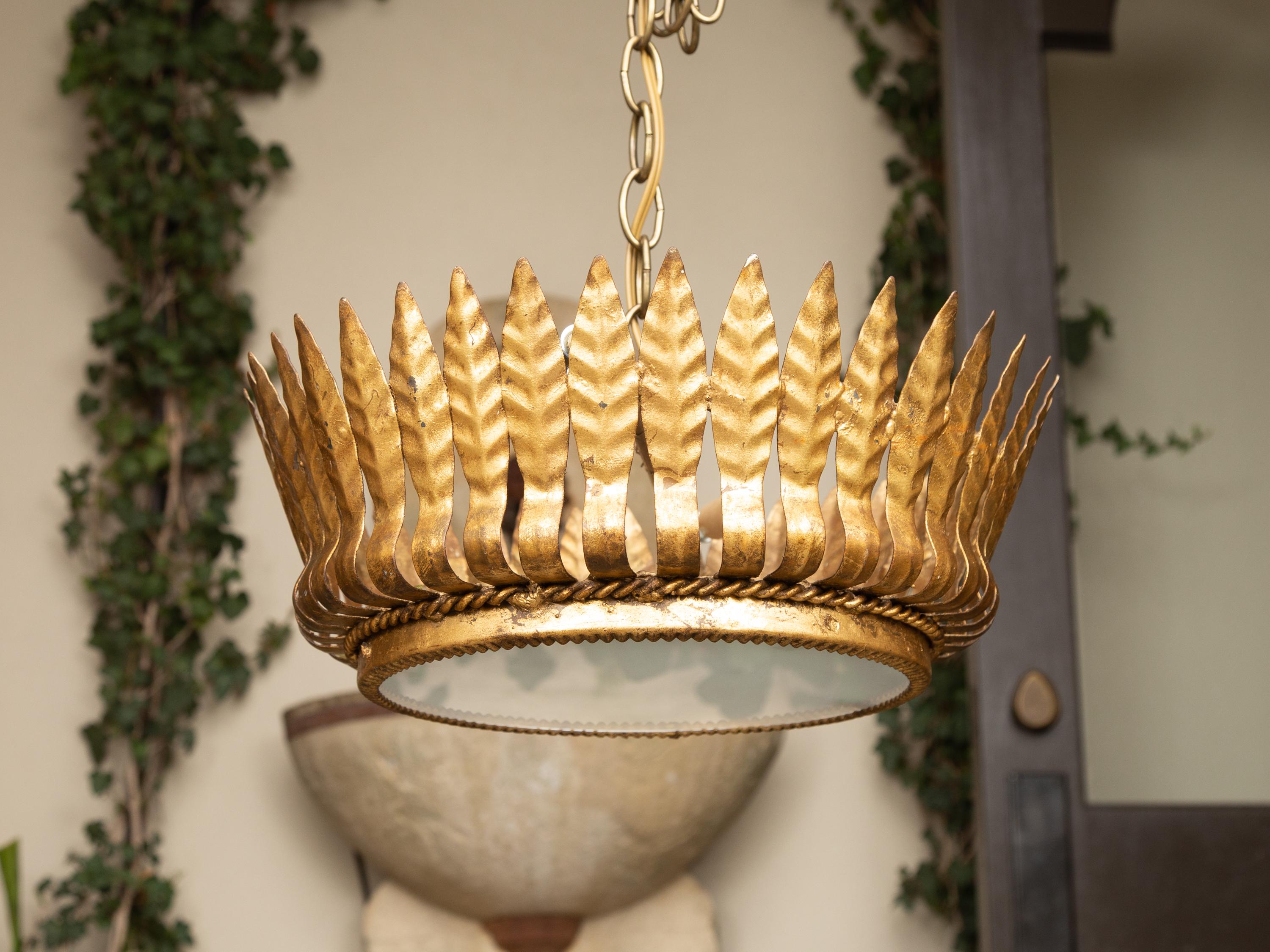 Spanish Midcentury Gilt Metal Chandelier with Frosted Glass and Leaf Motifs 4