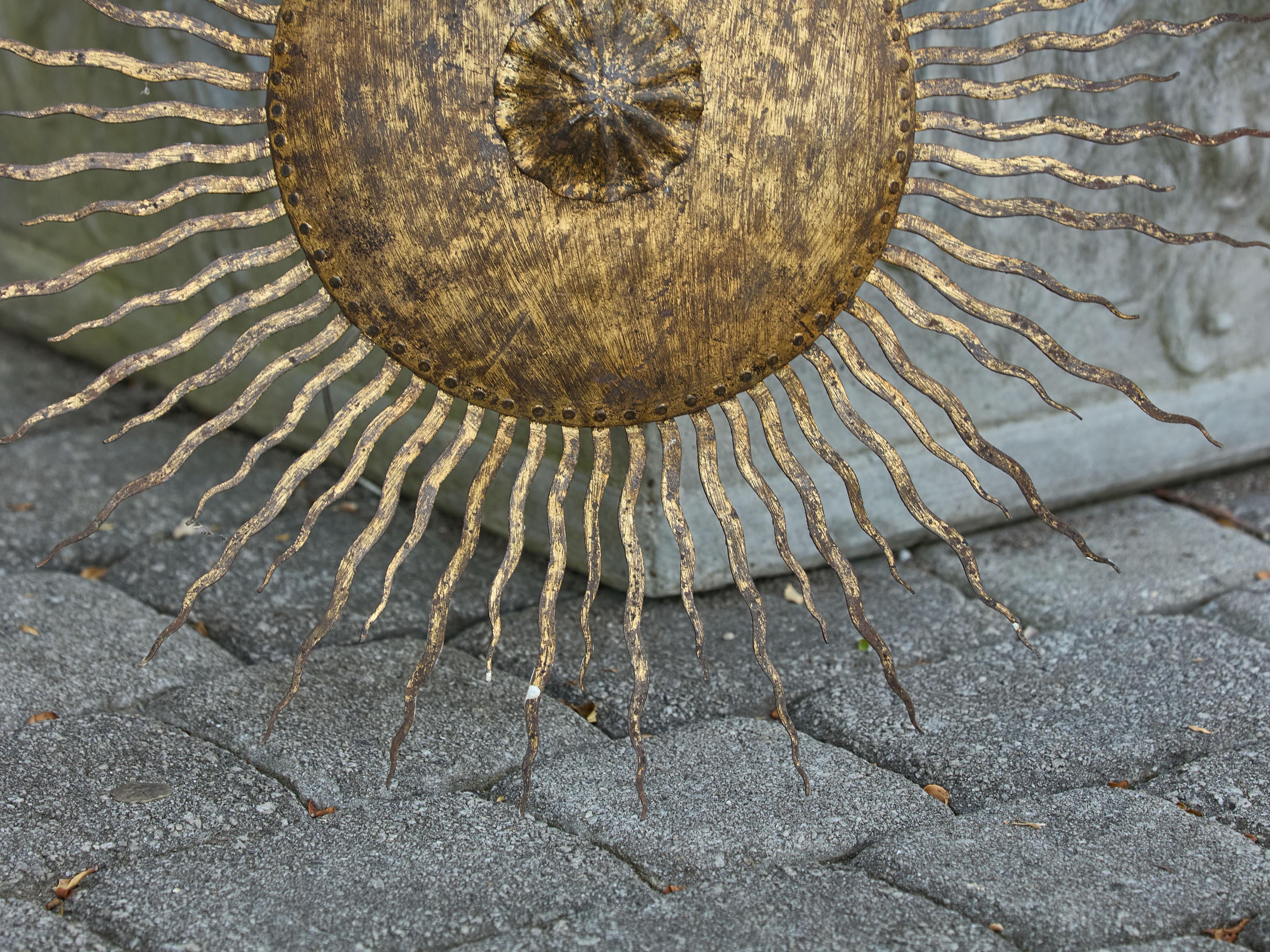 Spanish Midcentury Gilt Metal Sunburst Chandelier with Wavy Rays, USA Wired For Sale 8