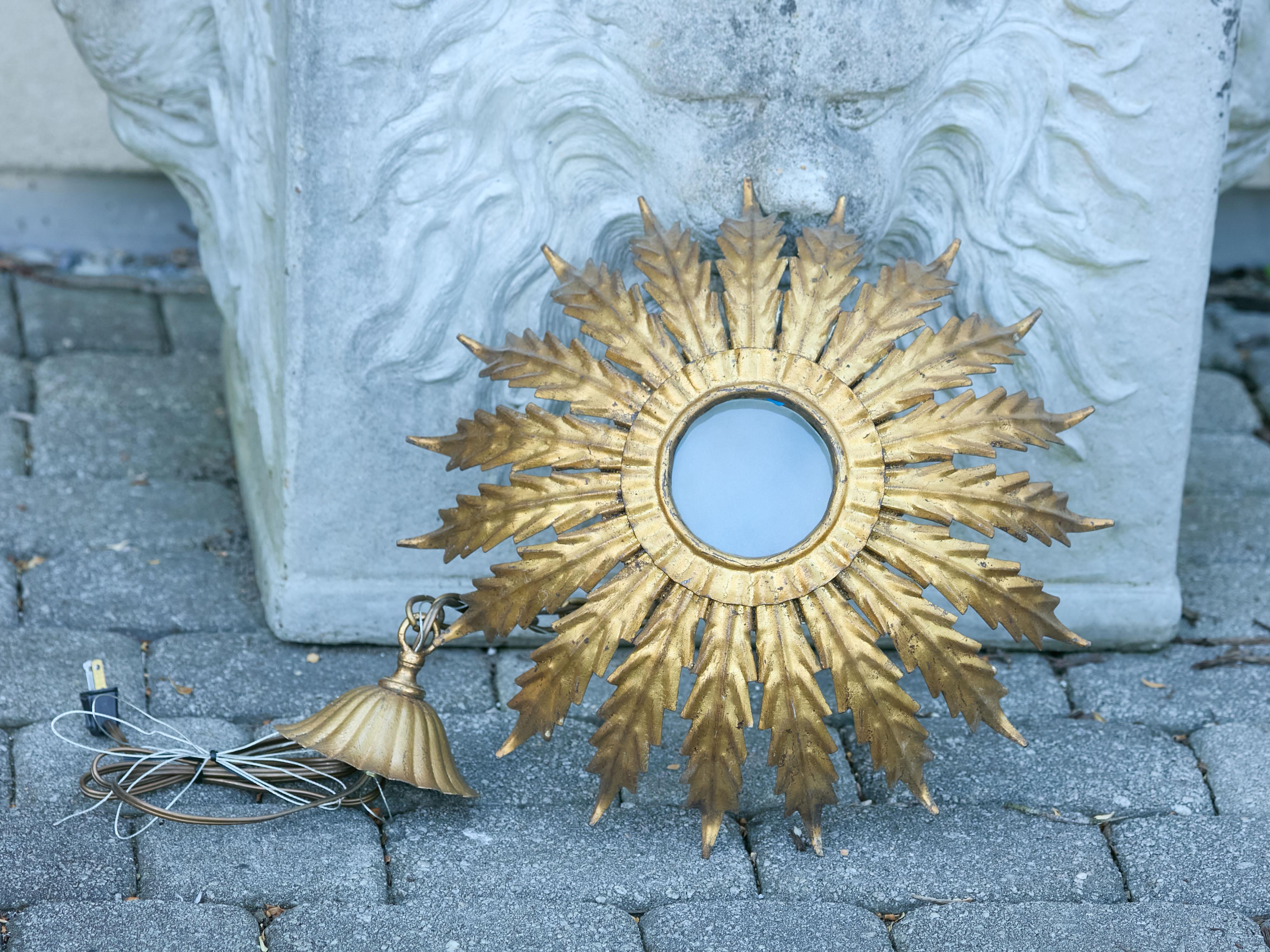 Spanish Midcentury Gilt Metal Sunburst Crown Chandelier with Frosted Glass For Sale 5