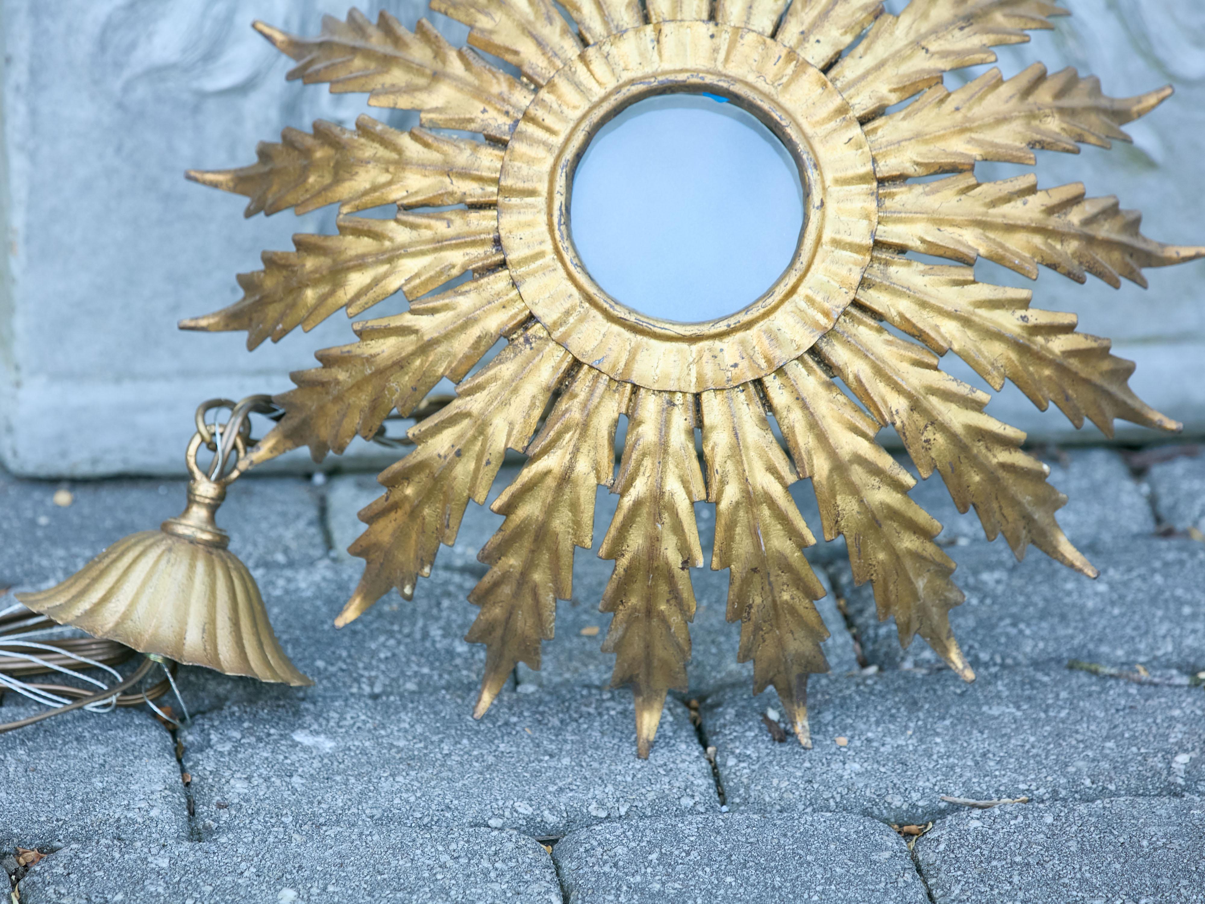 Spanish Midcentury Gilt Metal Sunburst Crown Chandelier with Frosted Glass For Sale 6