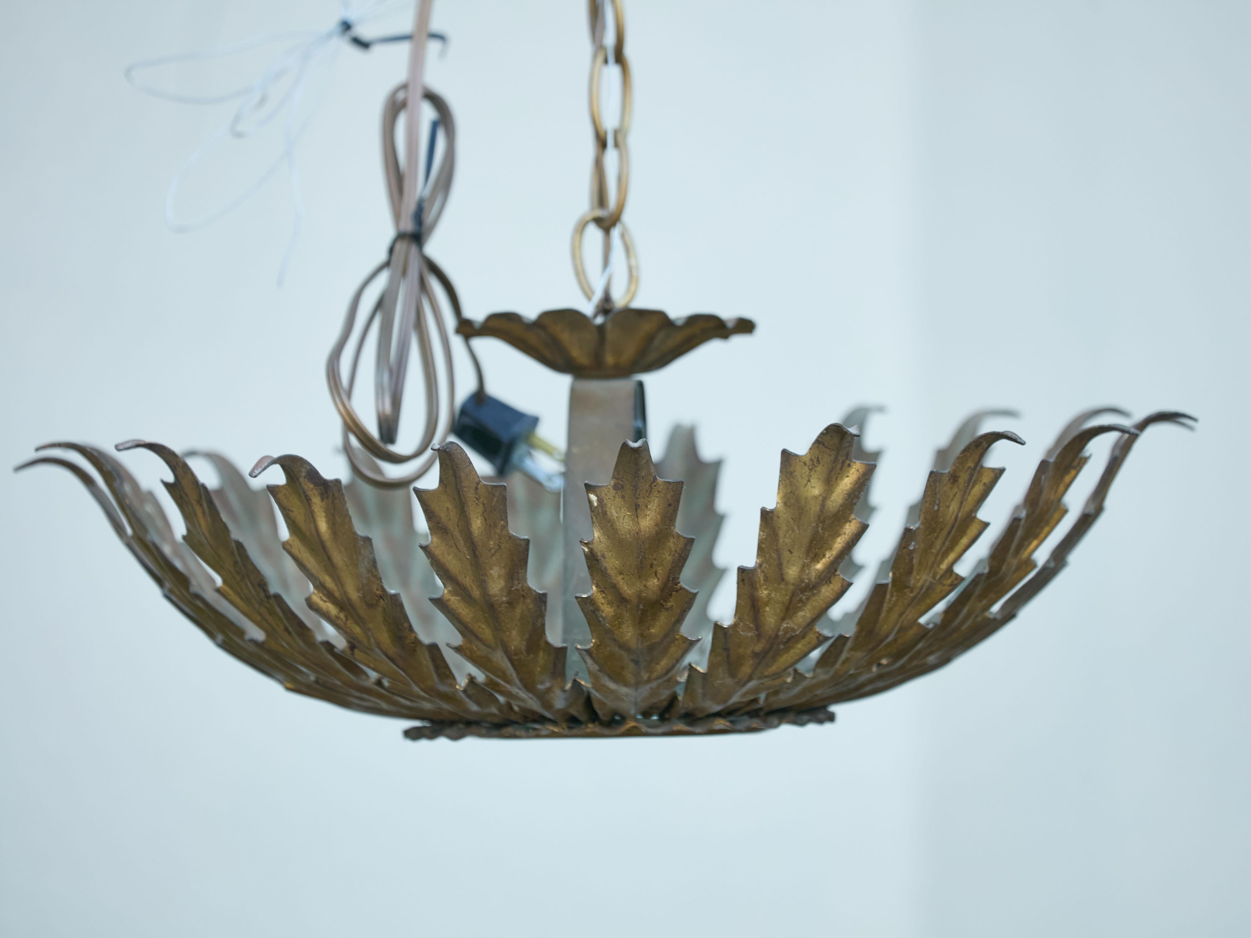 Spanish Midcentury Gilt Metal Sunburst Crown Chandelier with Frosted Glass For Sale 1