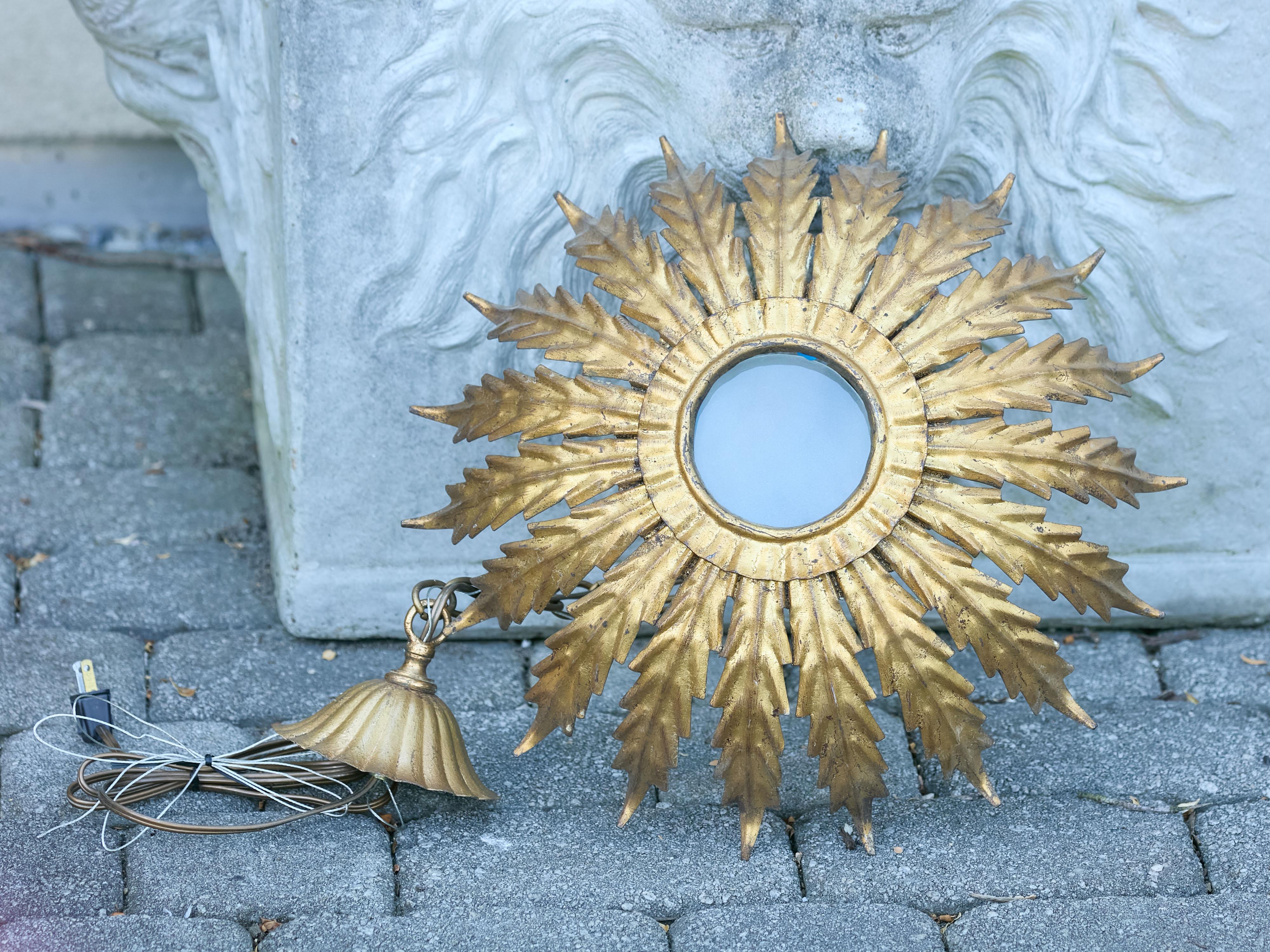 Spanish Midcentury Gilt Metal Sunburst Crown Chandelier with Frosted Glass For Sale 3