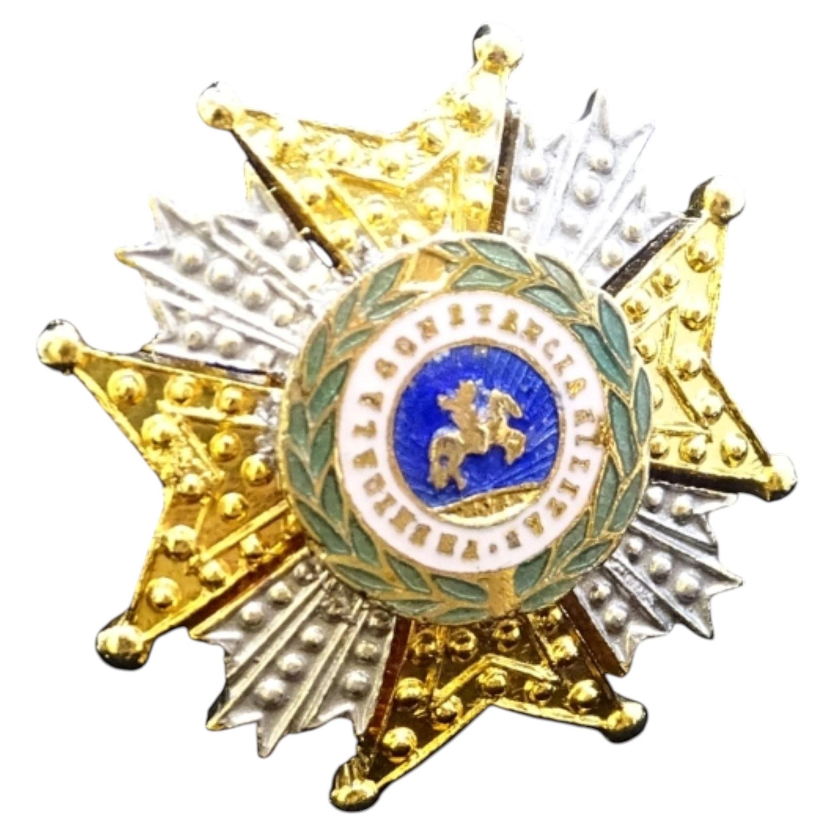 Spanish military lapel medal or buttonhole pin, gold and silver metal, enamel