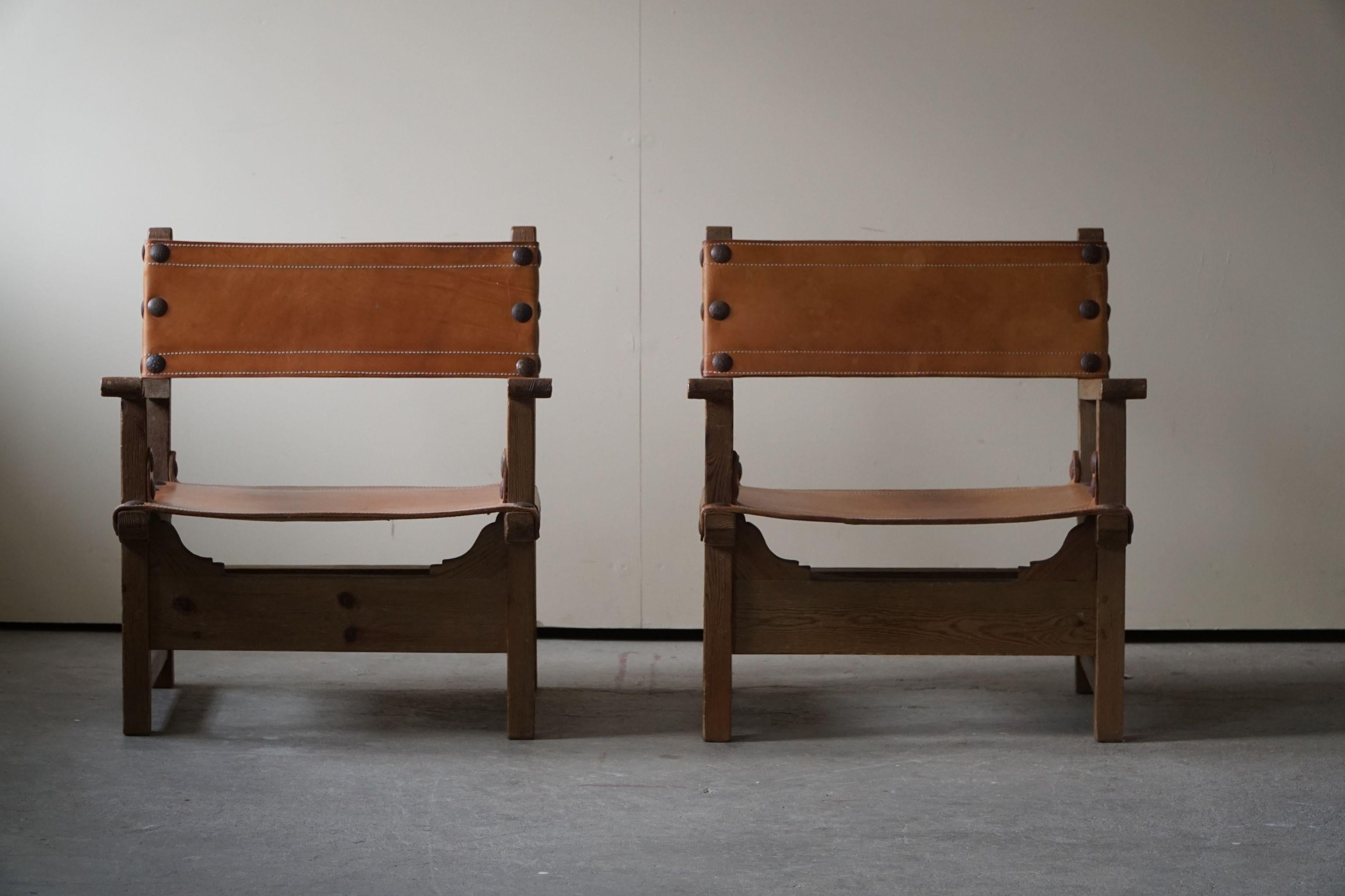 Spanish Modern, A Pair of Brutalist Armchairs in Oak & Cognac Leather, 1960s For Sale 13