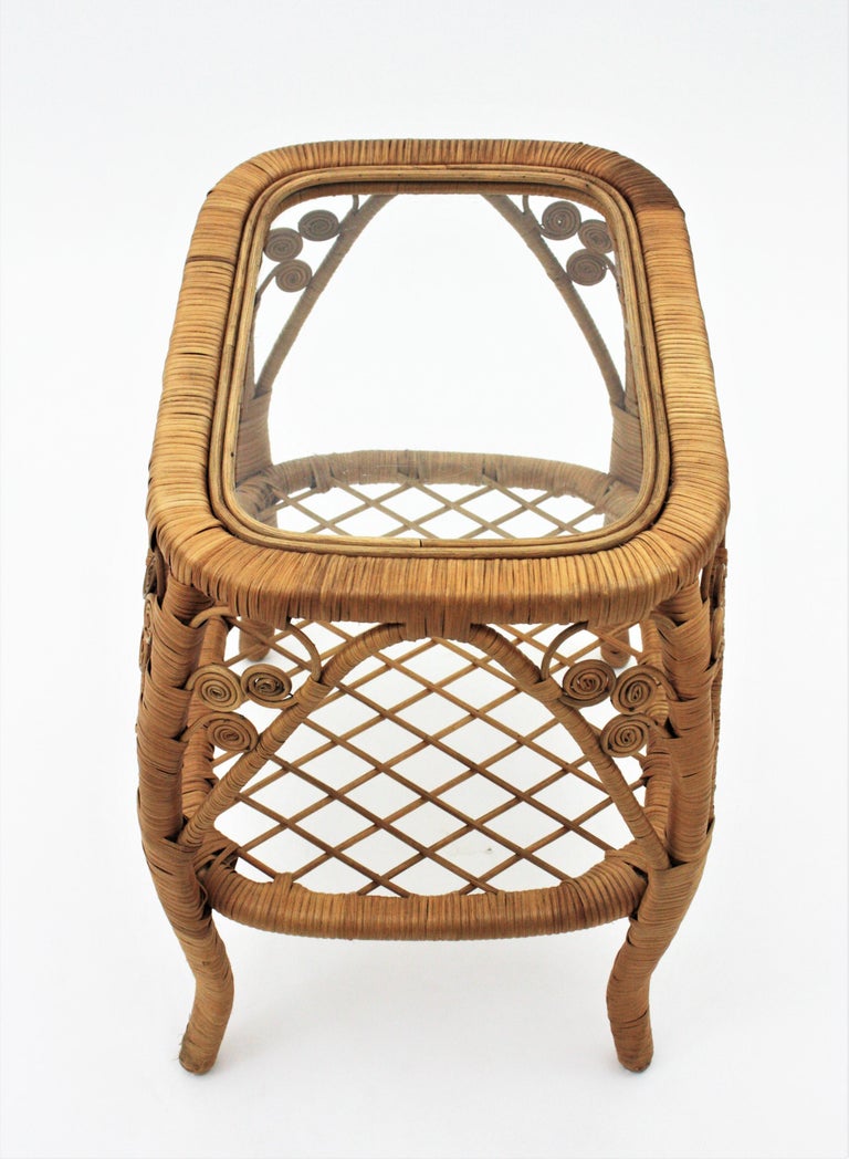 Spanish Side Table or Nightstand in Rattan and Wicker For Sale at 1stDibs