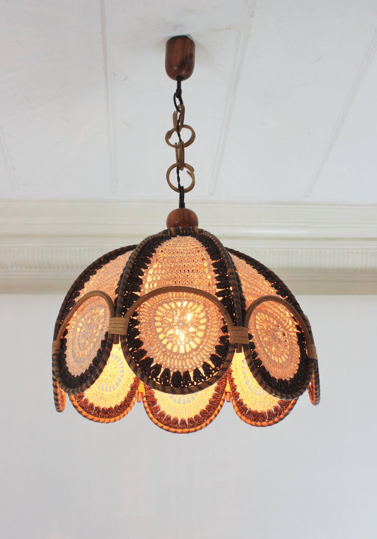 Spanish Modernist Beige Brown Macramé Large Pendant Lamp with Rattan Rings For Sale 4