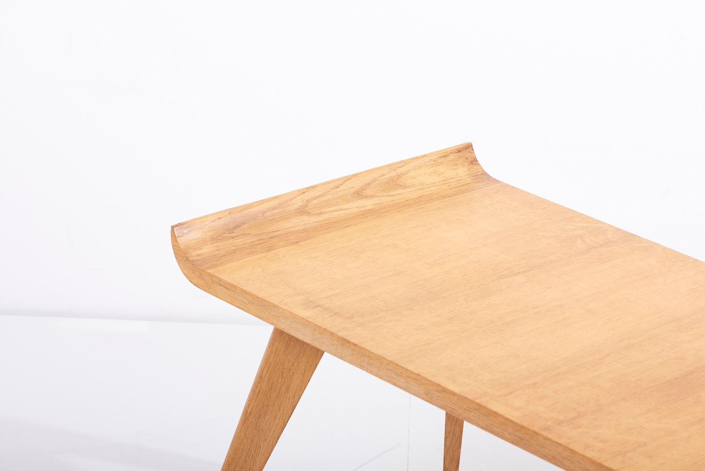 Mid-20th Century Spanish Modernist Pagoda Coffee or Side Table in Oak by Manuel Barbero 1953