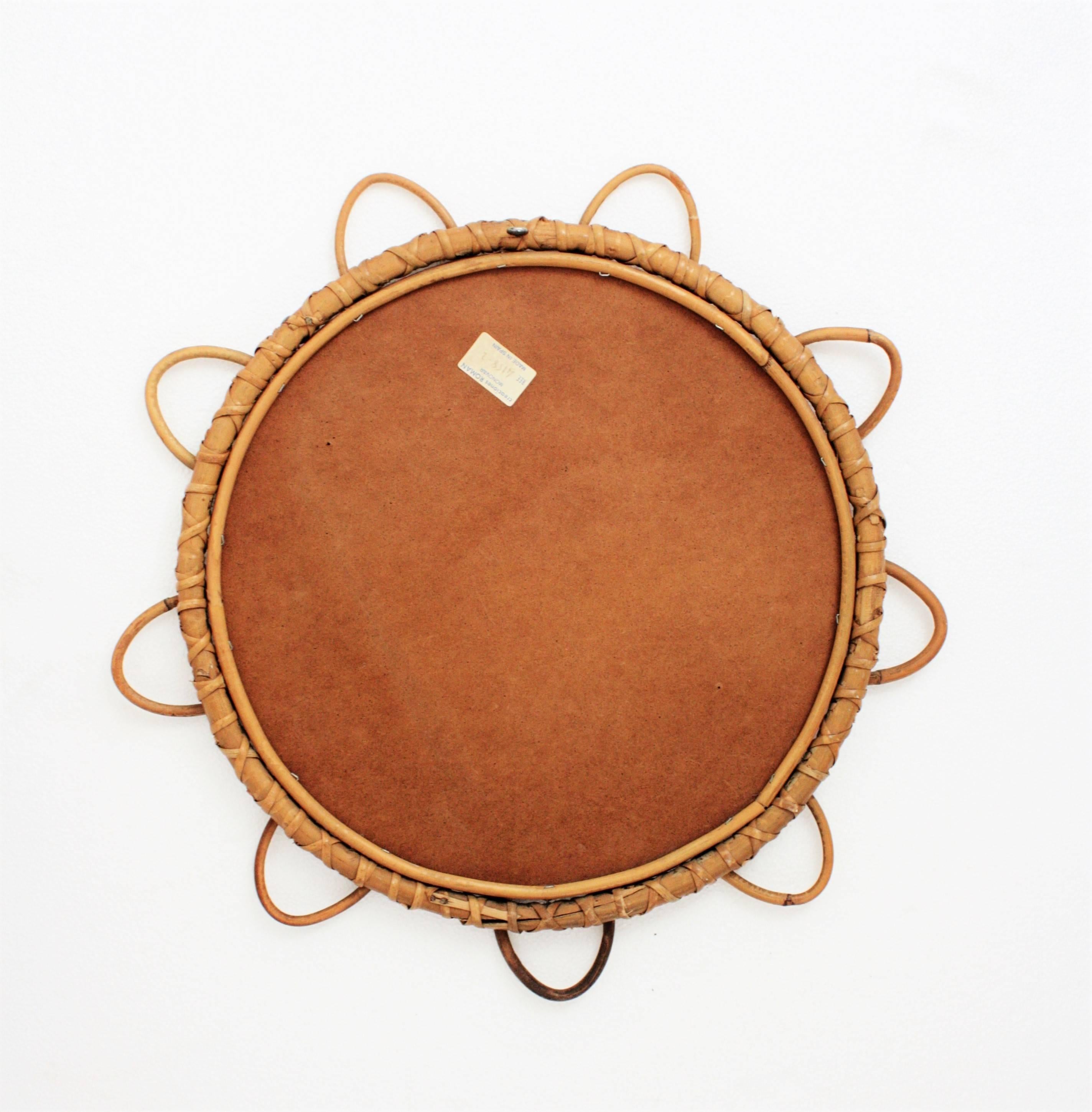 20th Century Rattan Flower Shaped Round Mirror, Spain, 1960s For Sale