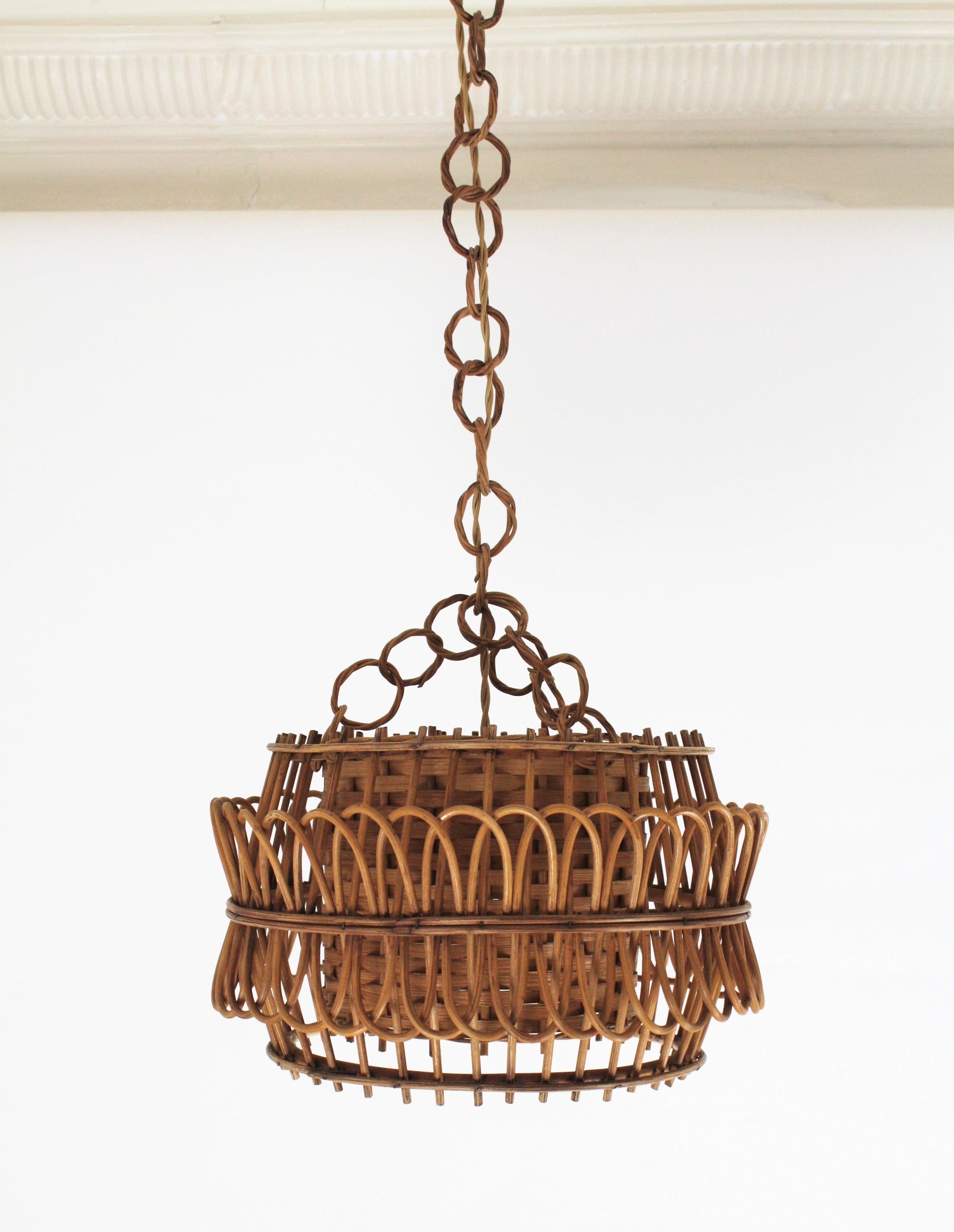 20th Century Spanish Modernist Rattan Pendant Lamp / Hanging Light with Woven Wicker Shade