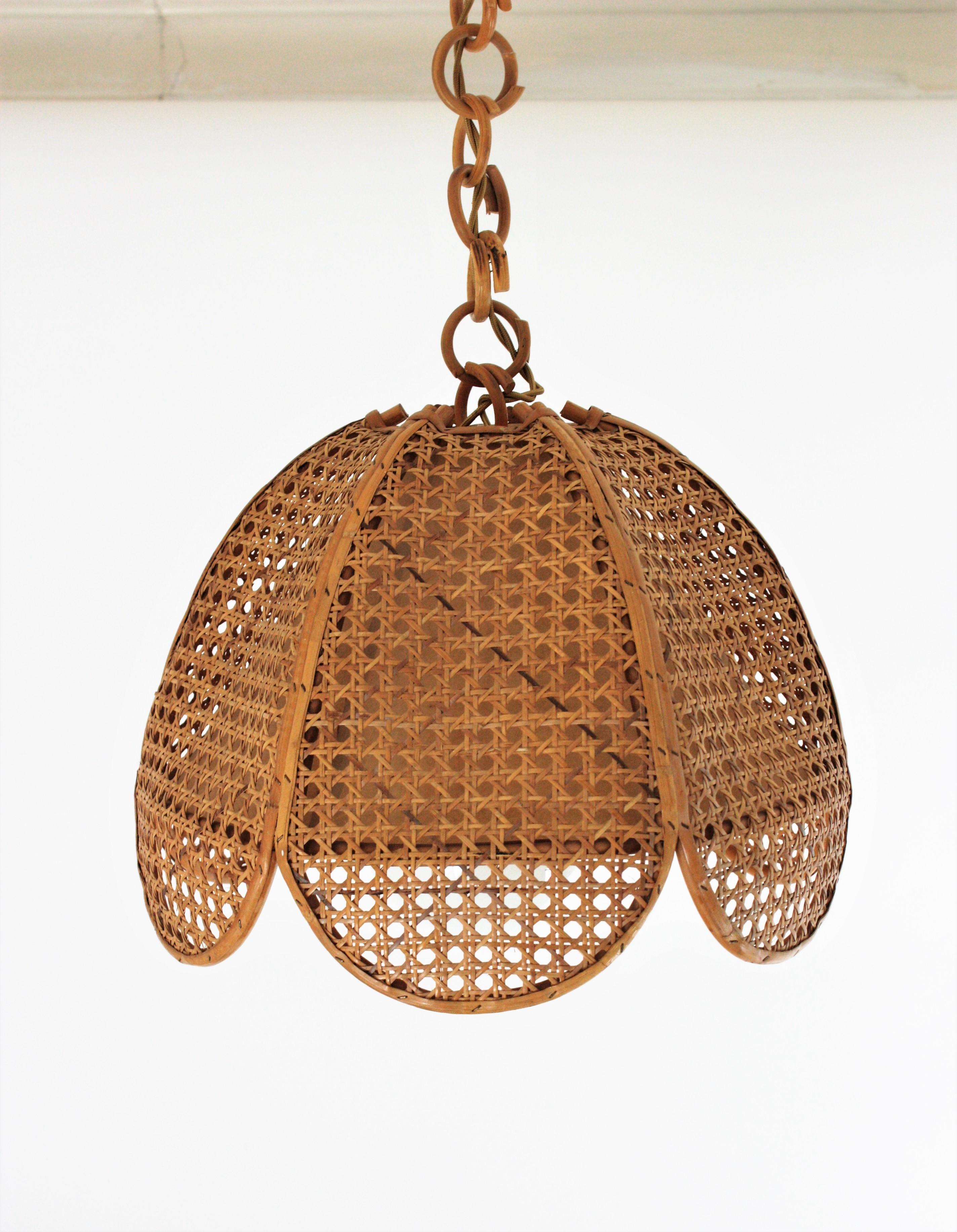 Spanish Modernist Woven Wicker Rattan Palm Pendant Light, 1960s For Sale 4