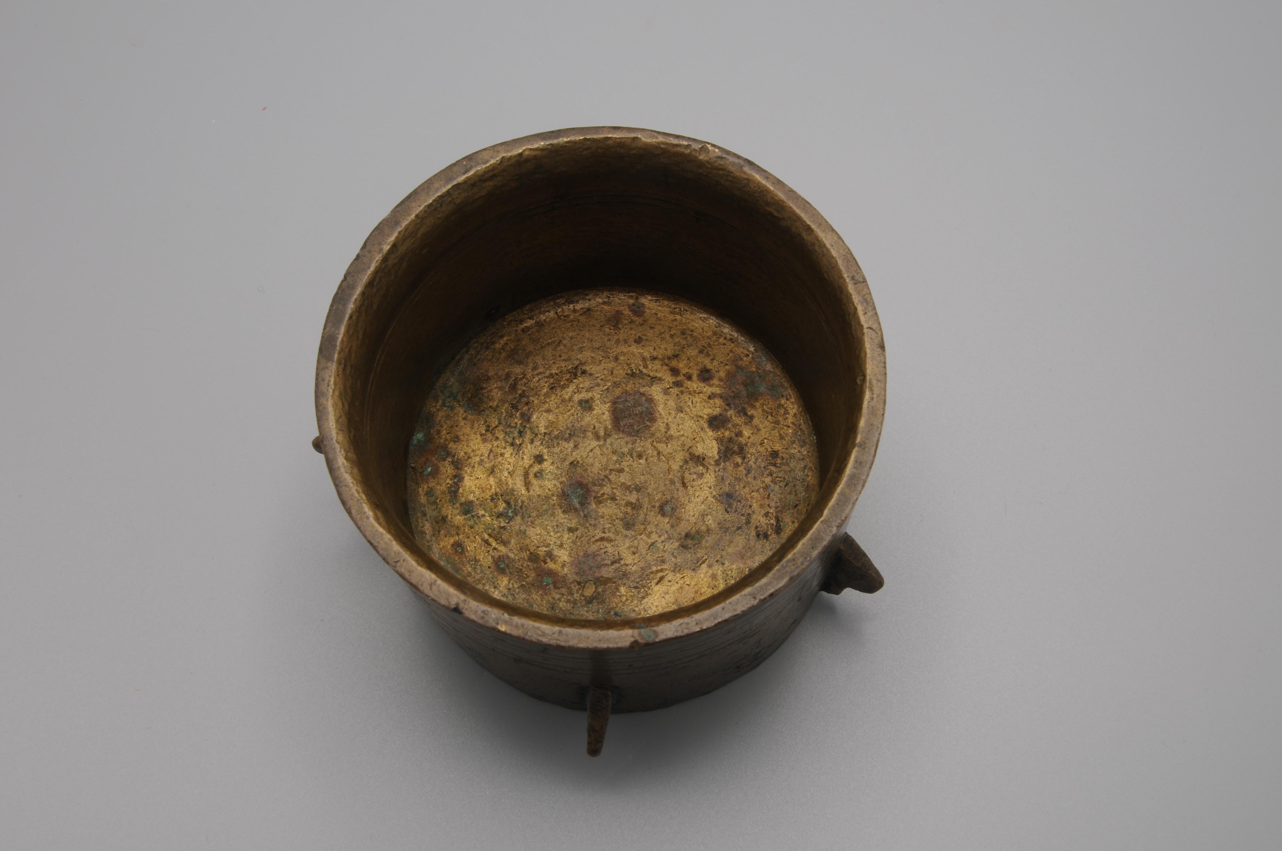 Spanischer maurischer gotischer Mortar aus dem 15. Jahrhundert im Angebot 3
