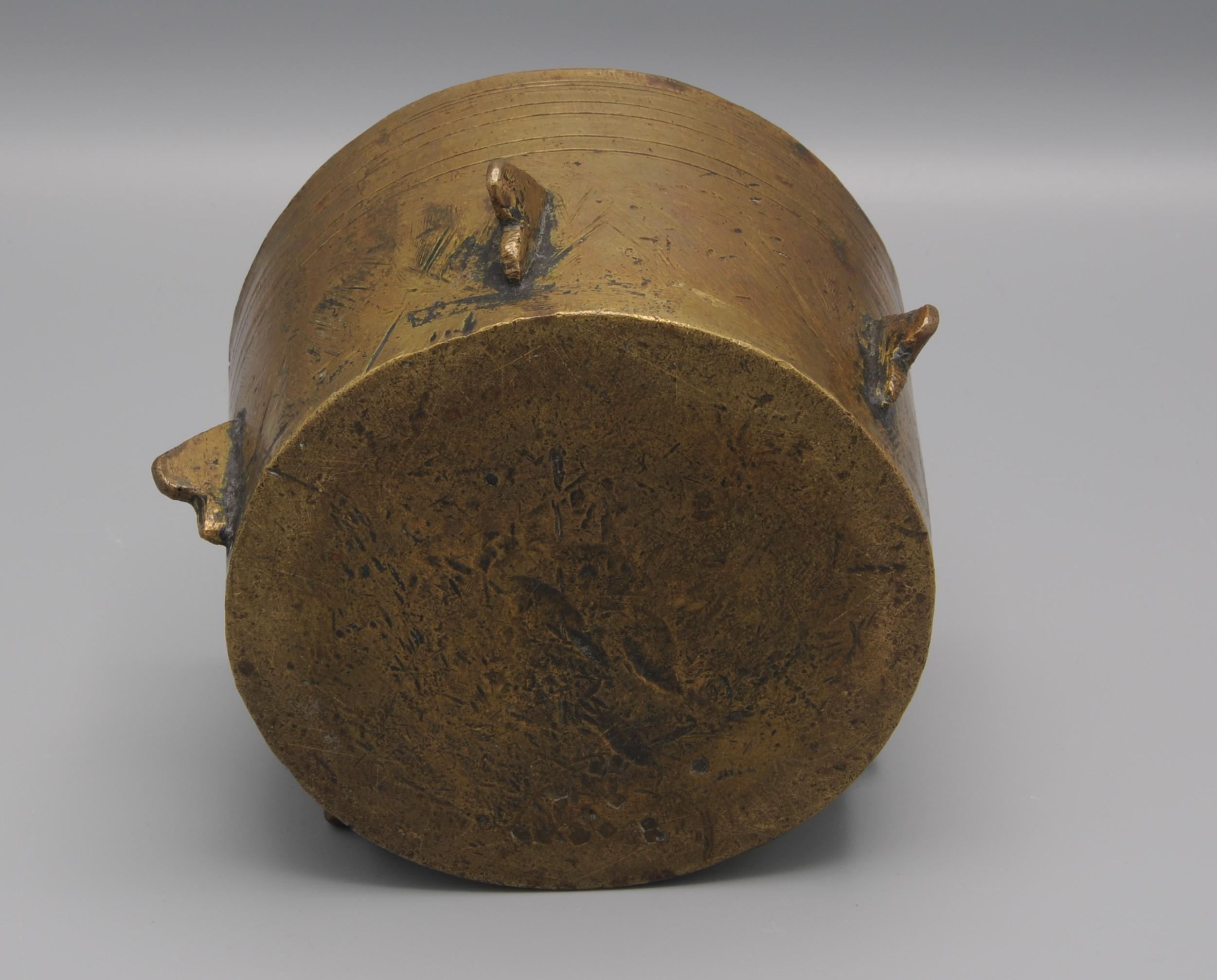 Spanischer maurischer gotischer Mortar aus dem 15. Jahrhundert (Bronze) im Angebot