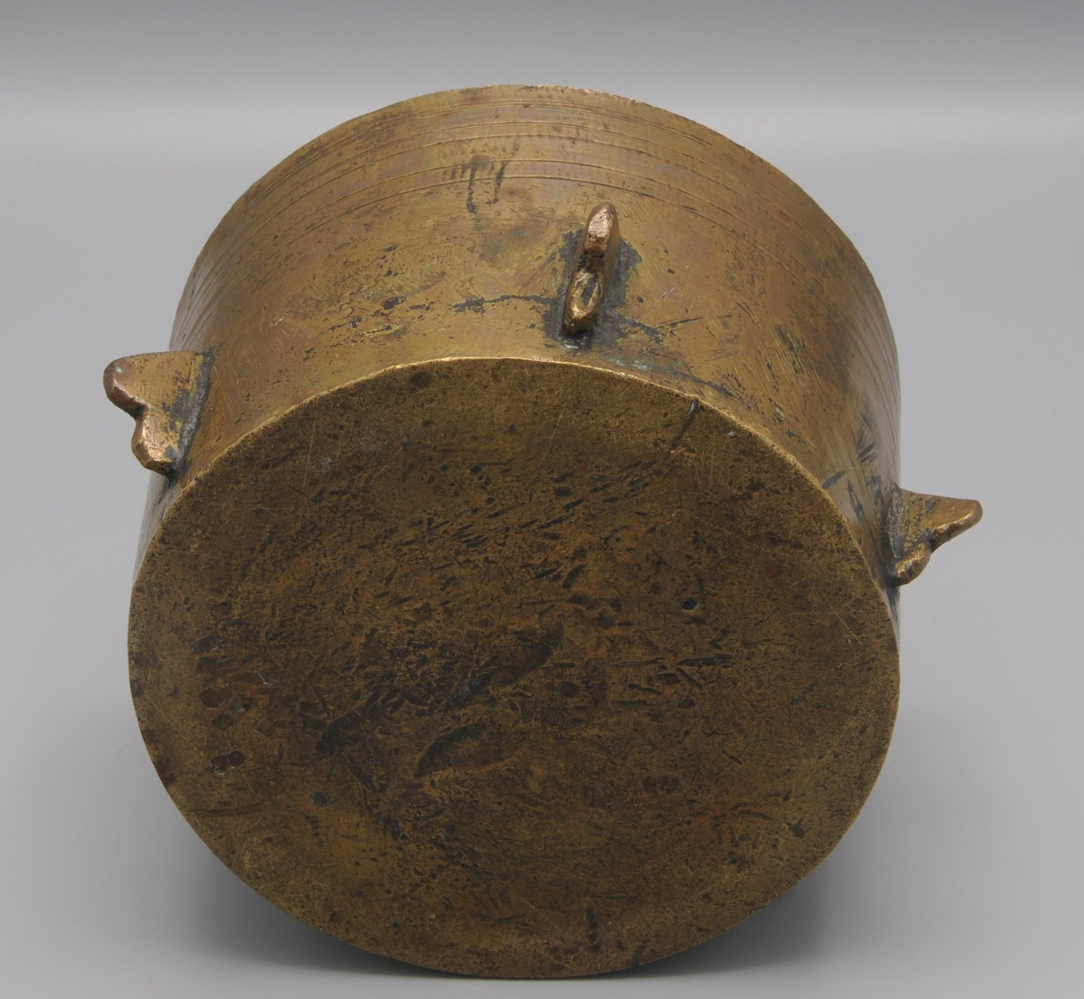 Spanischer maurischer gotischer Mortar aus dem 15. Jahrhundert im Angebot 1