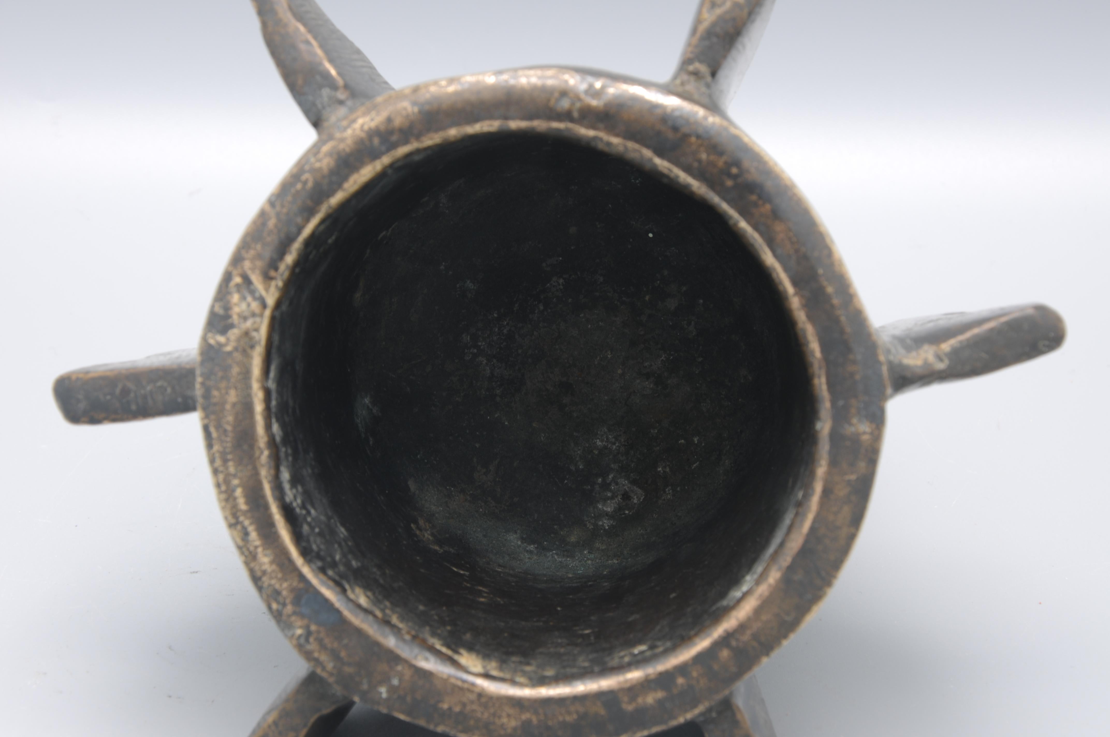 Spanish Moorish Mortar and Pestle 16th/17th century For Sale 3