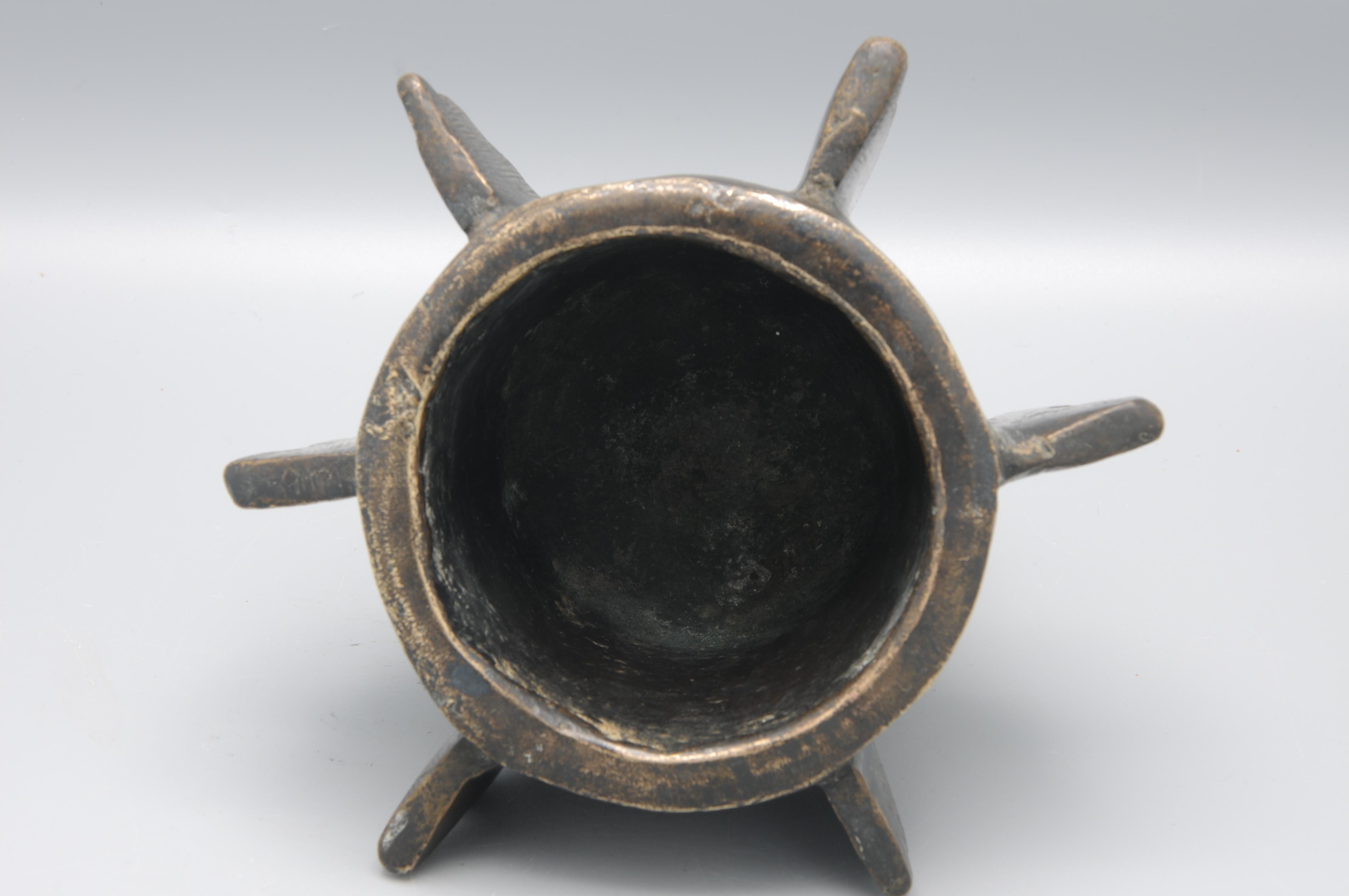 Spanish Moorish Mortar and Pestle 16th/17th century For Sale 4