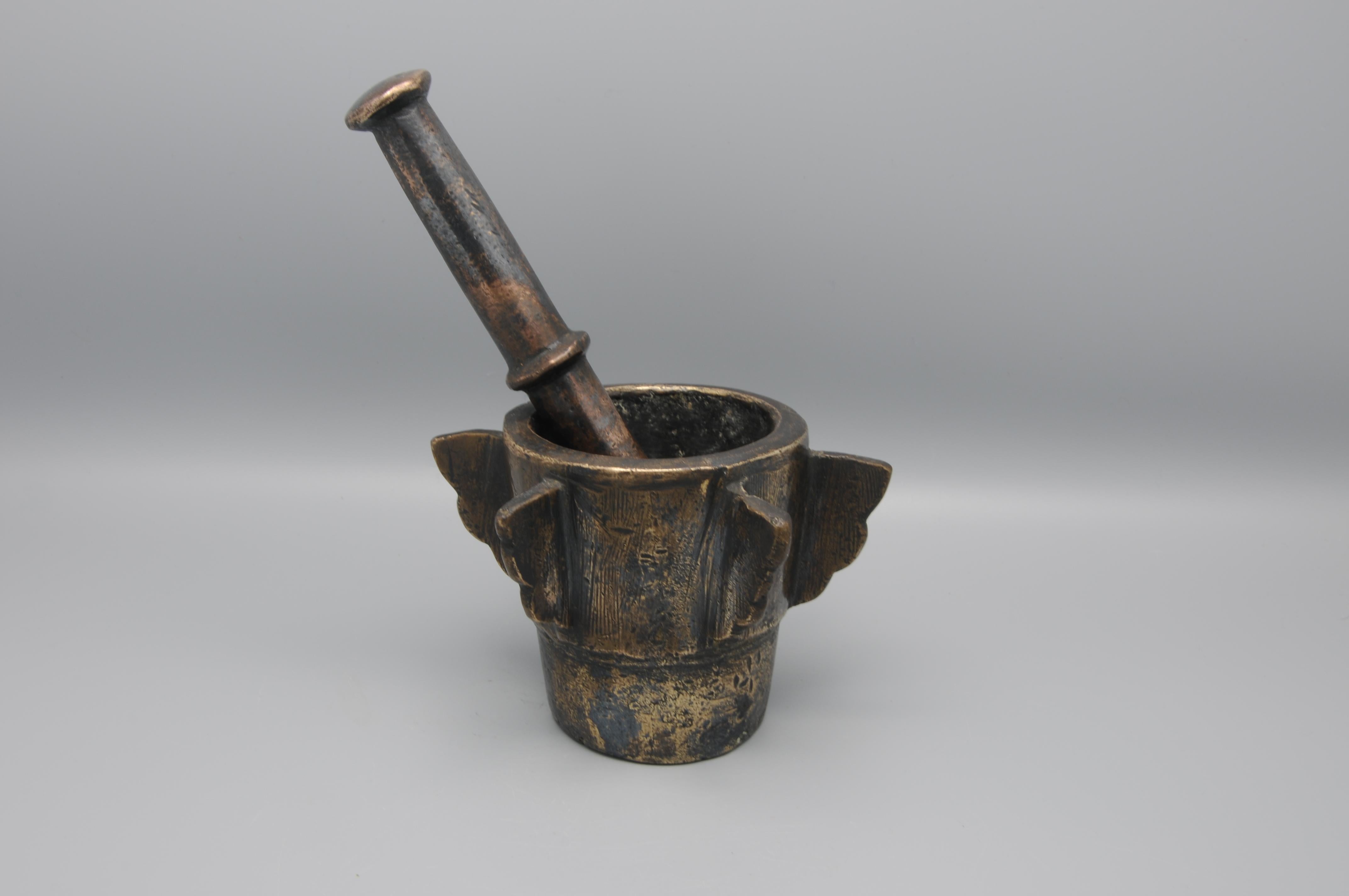 Gothic Spanish Moorish Mortar and Pestle 16th/17th century For Sale