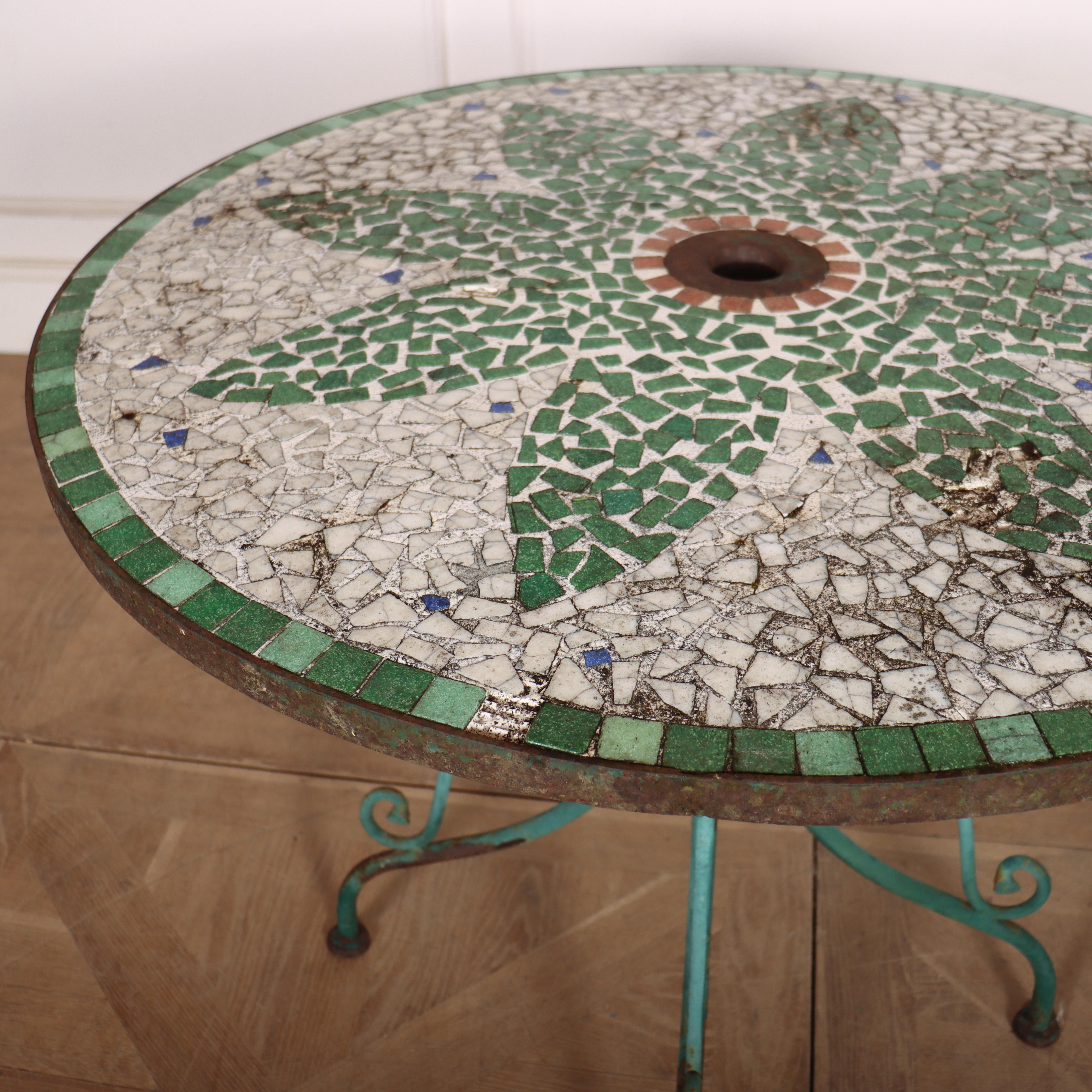 Mosaïque Table de café en mosaïque espagnole en vente