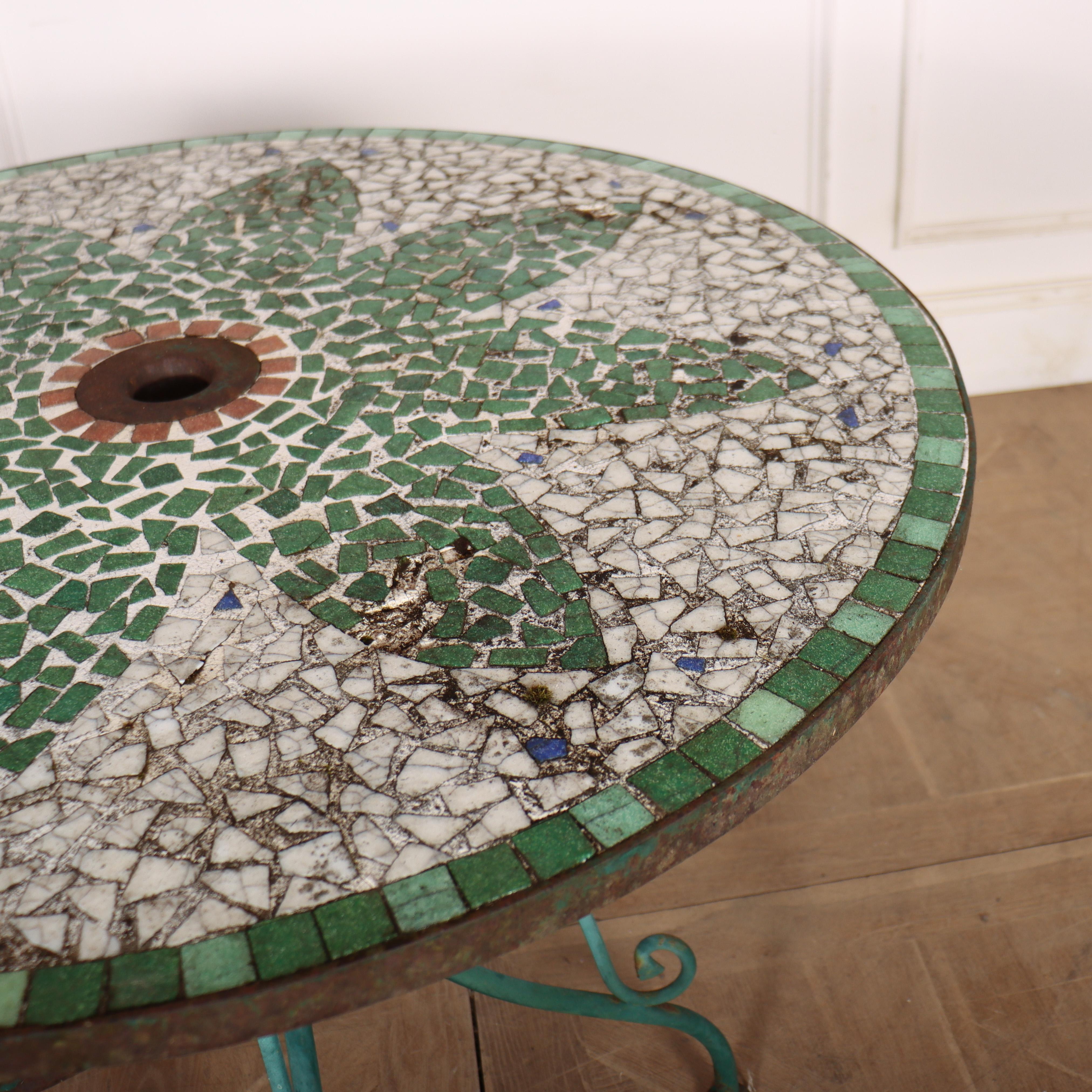 Table de café en mosaïque espagnole Bon état - En vente à Leamington Spa, Warwickshire