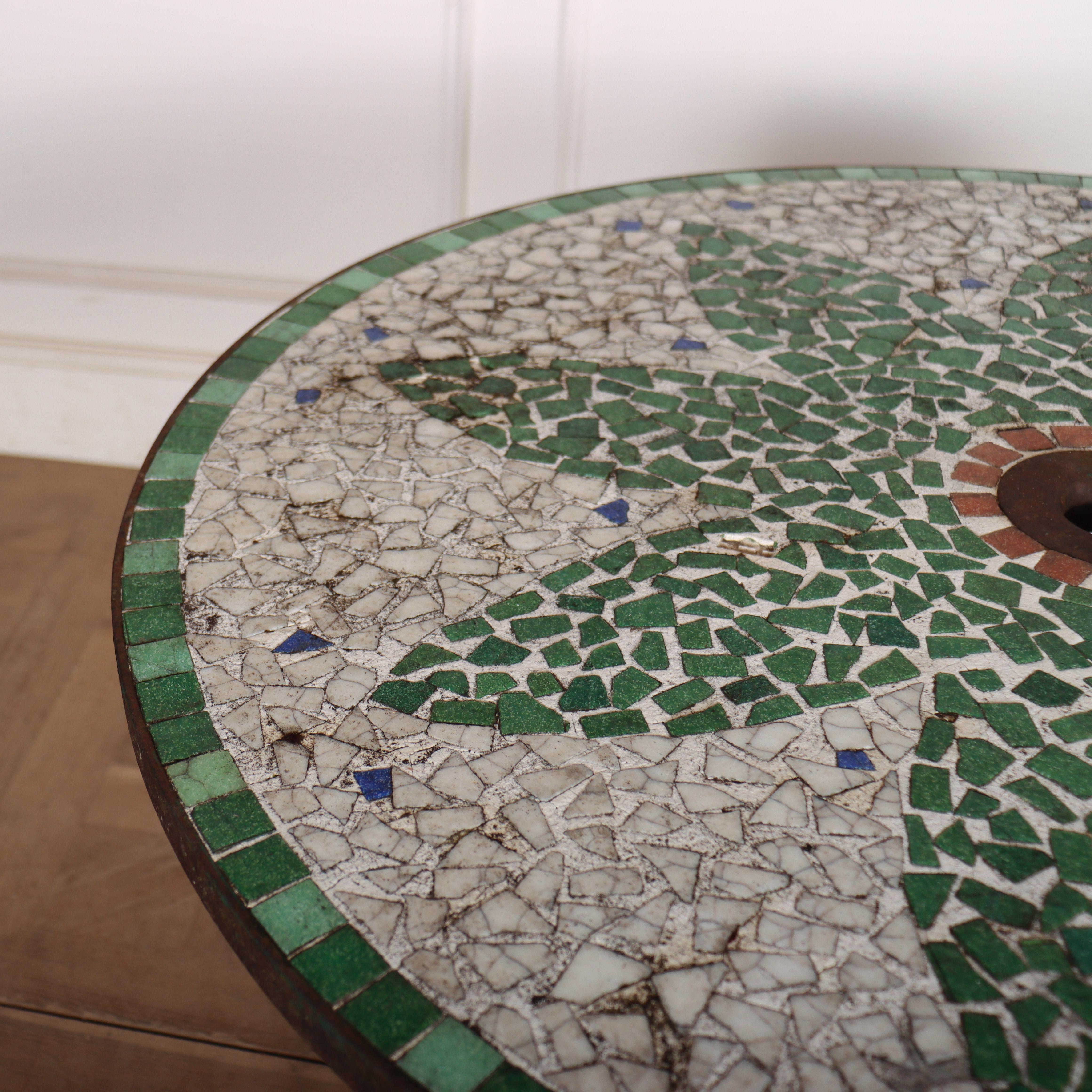 Métal Table de café en mosaïque espagnole en vente