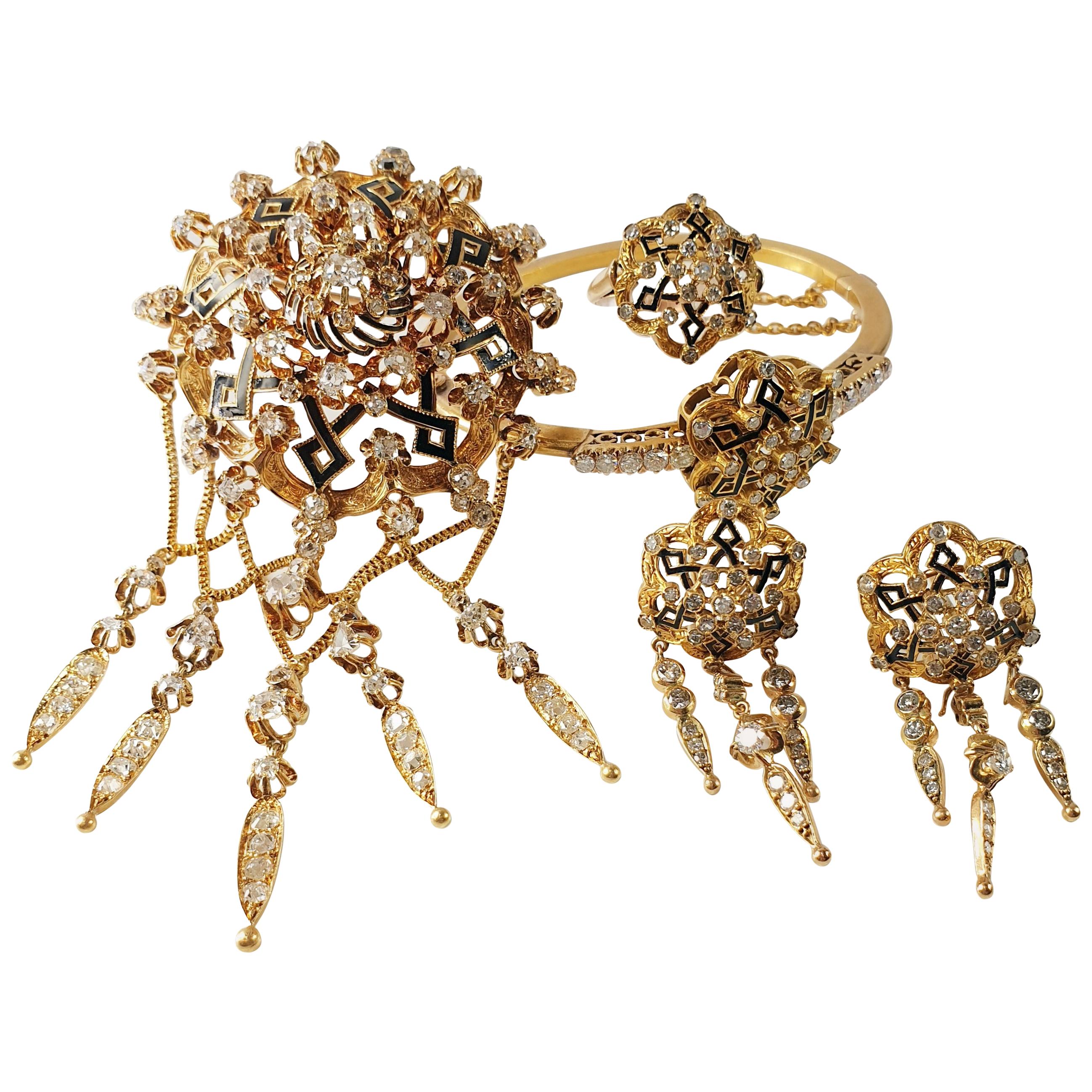 Spanish Neo-Renaissance Set Brooch, Earrings, Bracelet and Ring in 18 Karat Gold