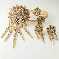 Spanish Neo-Renaissance Set Brooch, Earrings, Bracelet and Ring in 18 Karat Gold