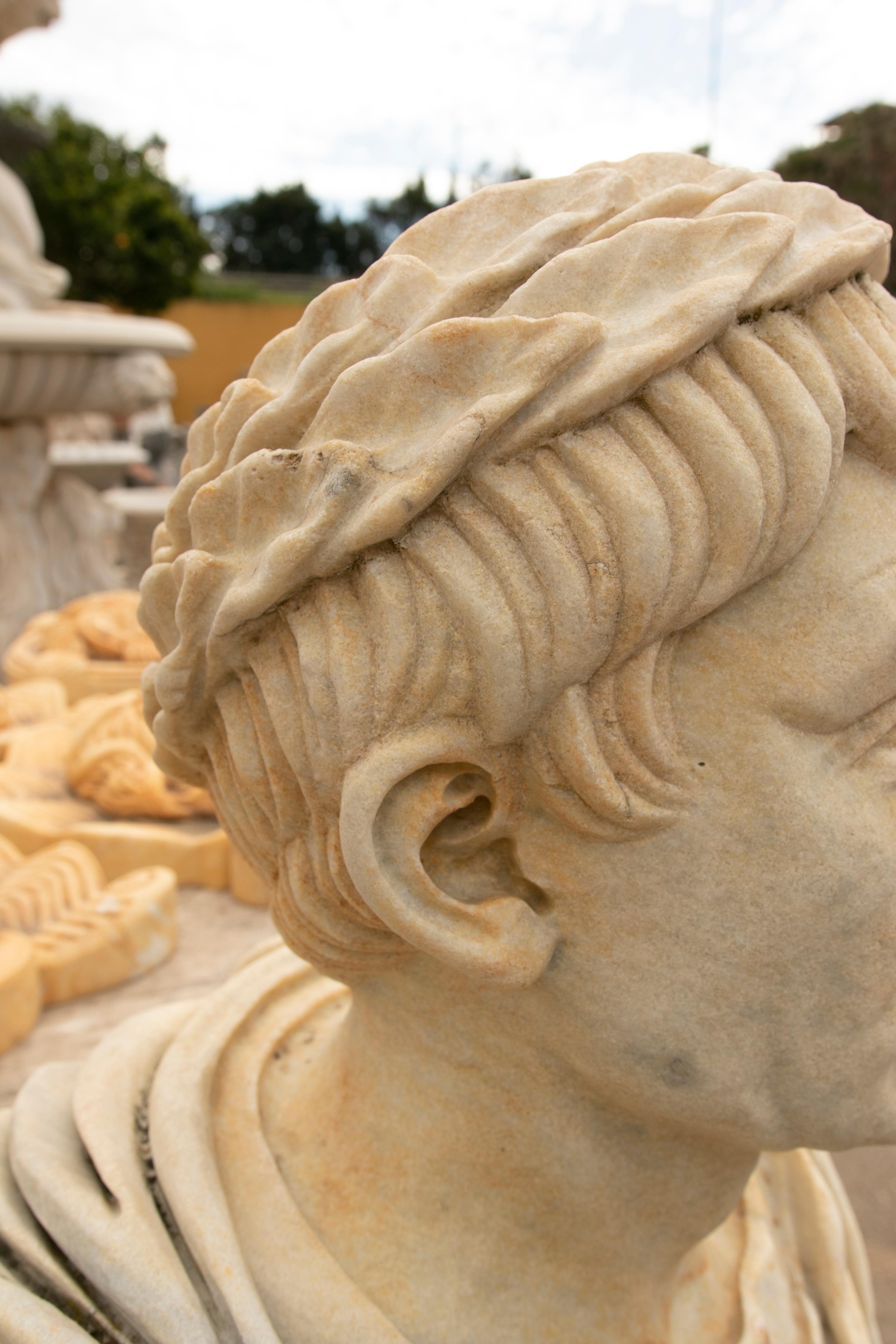 Spanish Neoclassical Style Hand Carved Aged White Marble Bust of Juiious Caesar in vendita 8