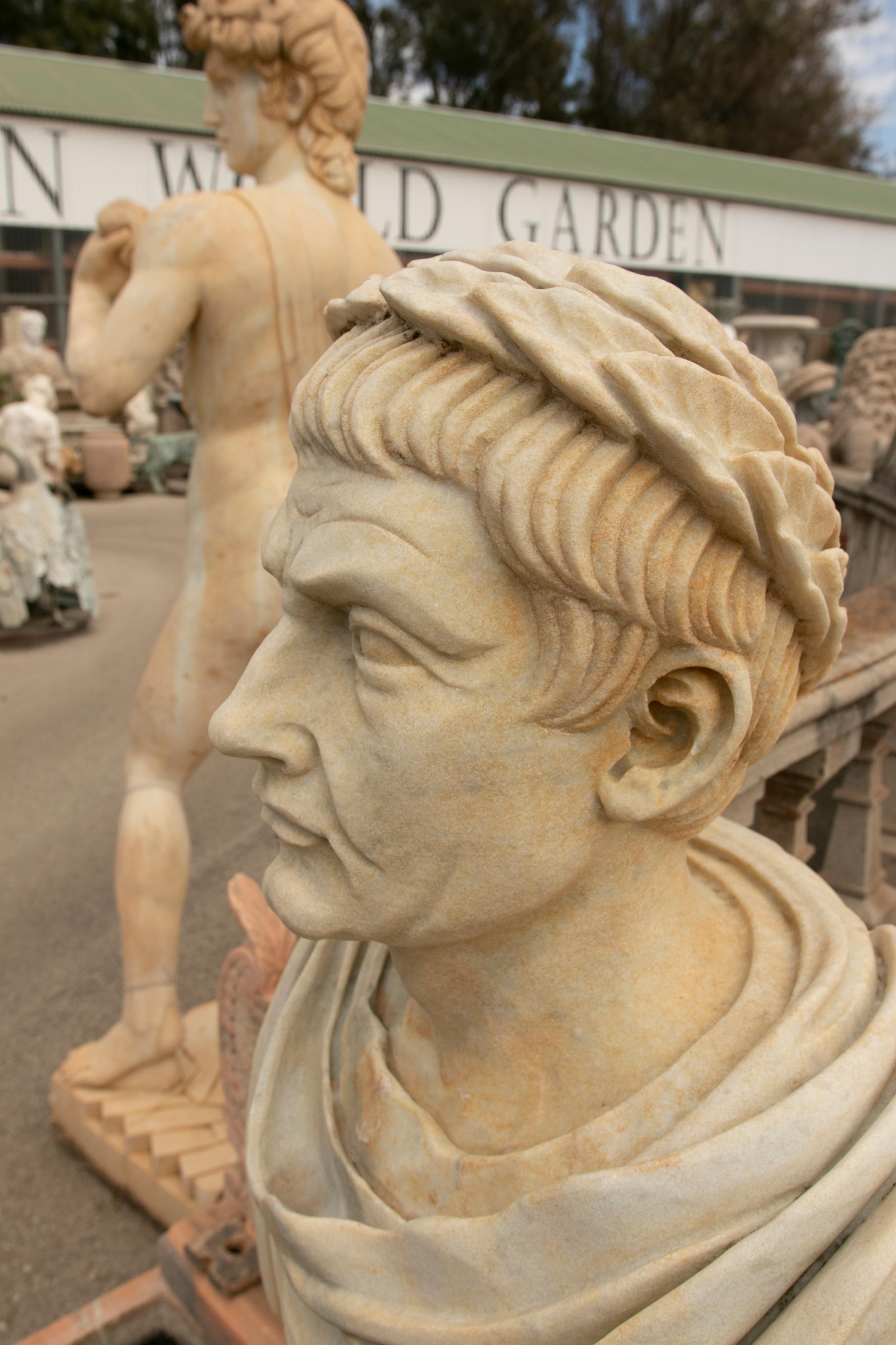 Spanish Neoclassical Style Hand Carved Aged White Marble Bust of Juiious Caesar in vendita 1