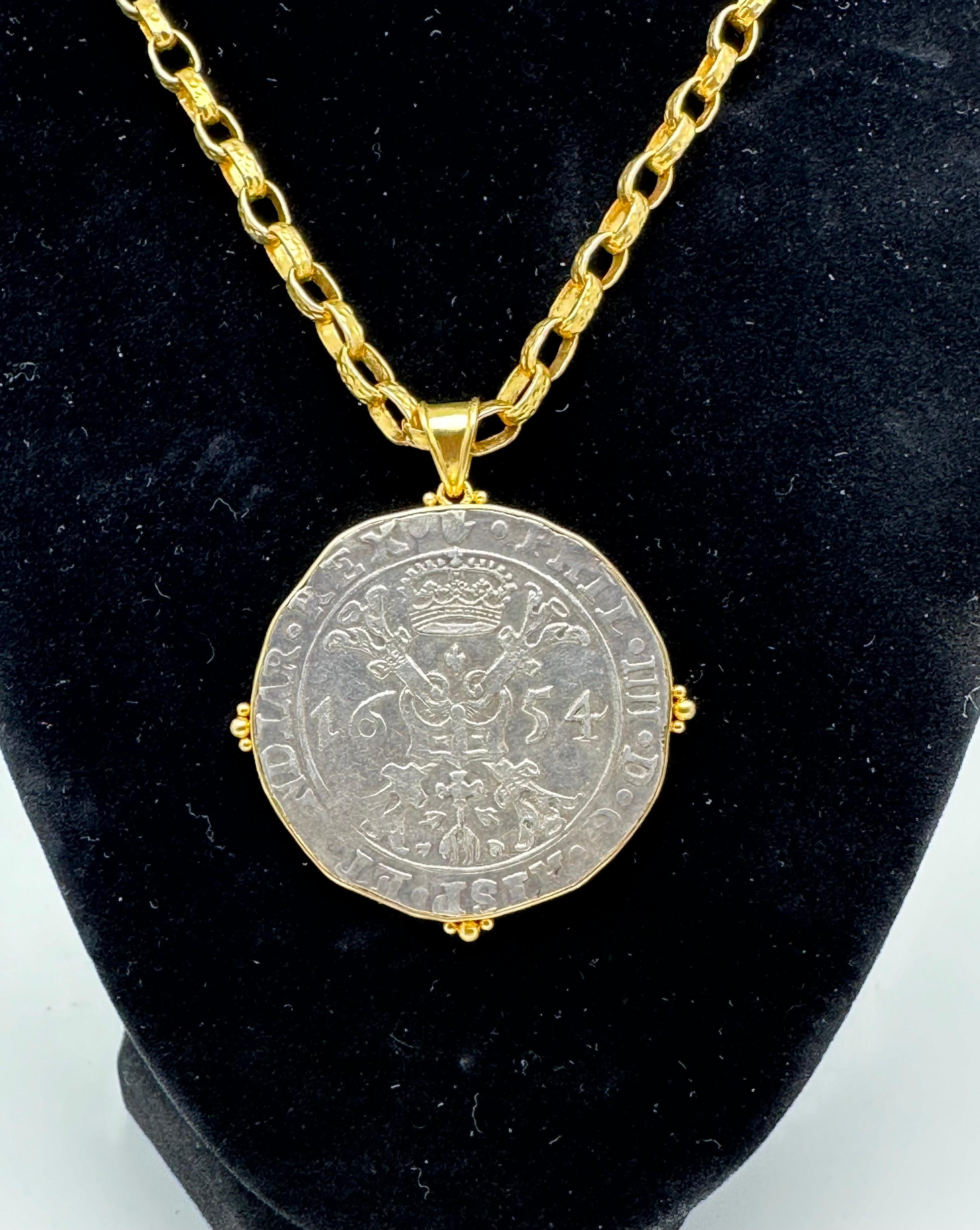 Spanish Netherlands 1654 Silver Patagon Coin 18K Gold Pendant For Sale 3